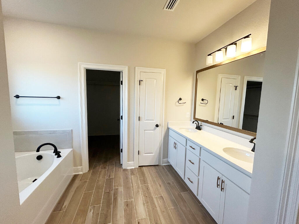 NATUREVIEW PH I - Residential