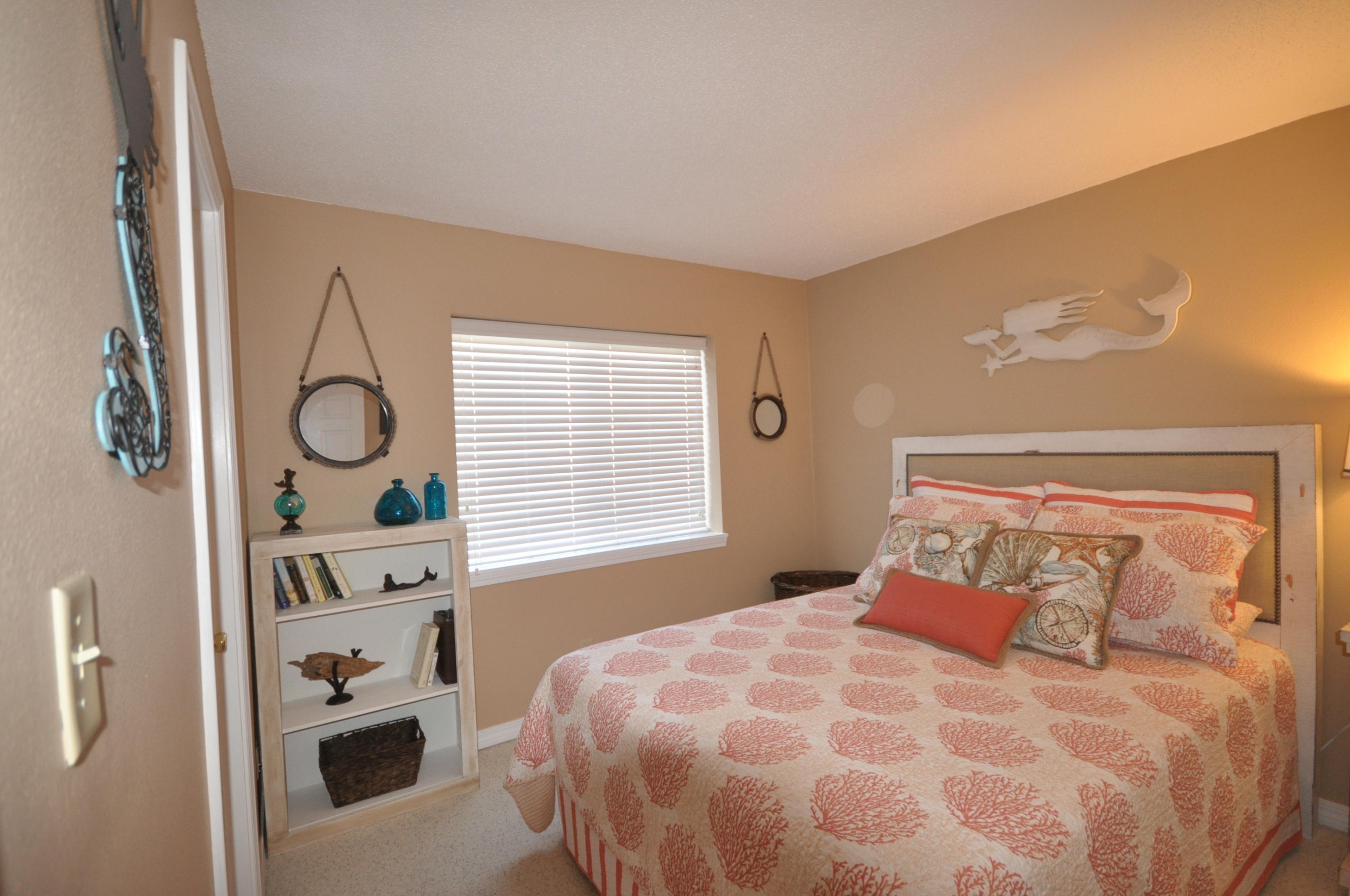 FINISTERRA CONDO - Residential