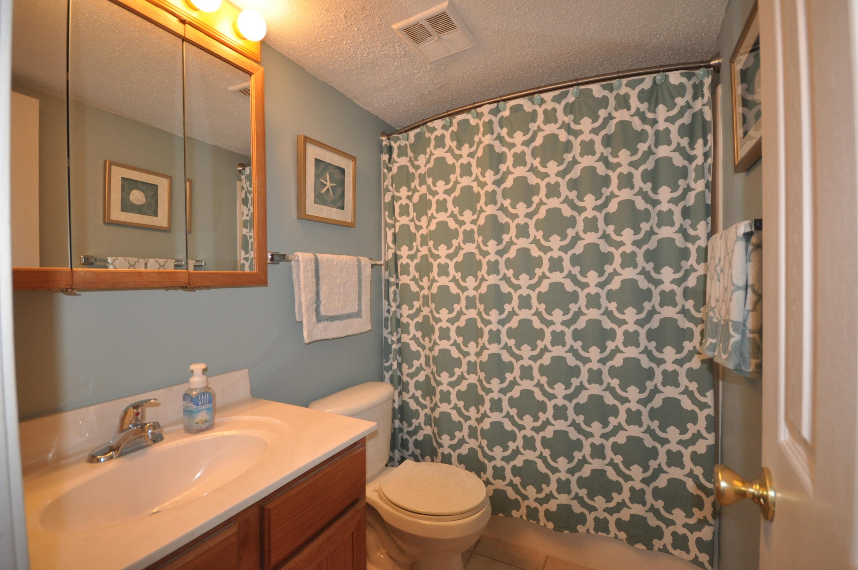 FINISTERRA CONDO - Residential