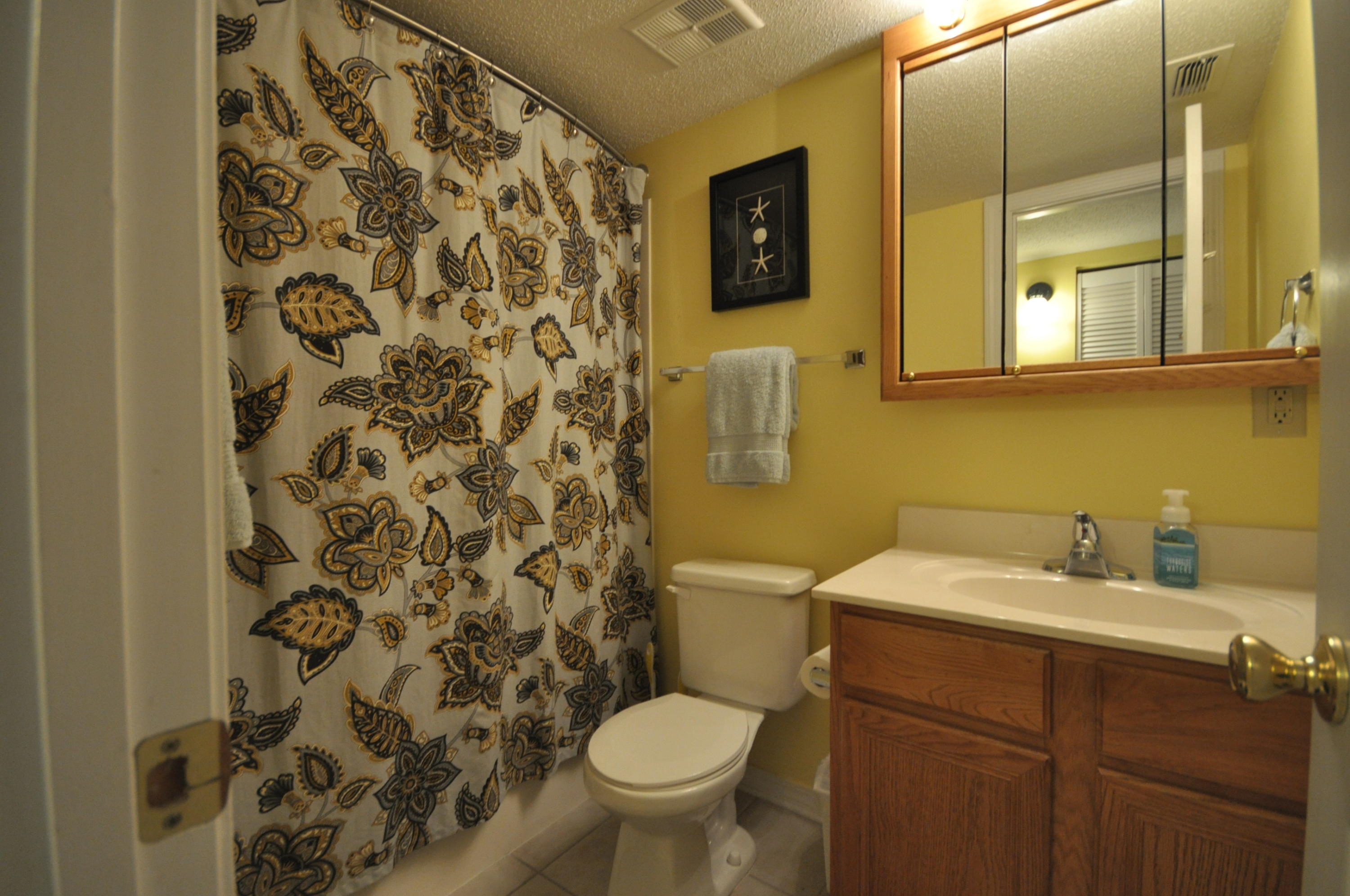 FINISTERRA CONDO - Residential