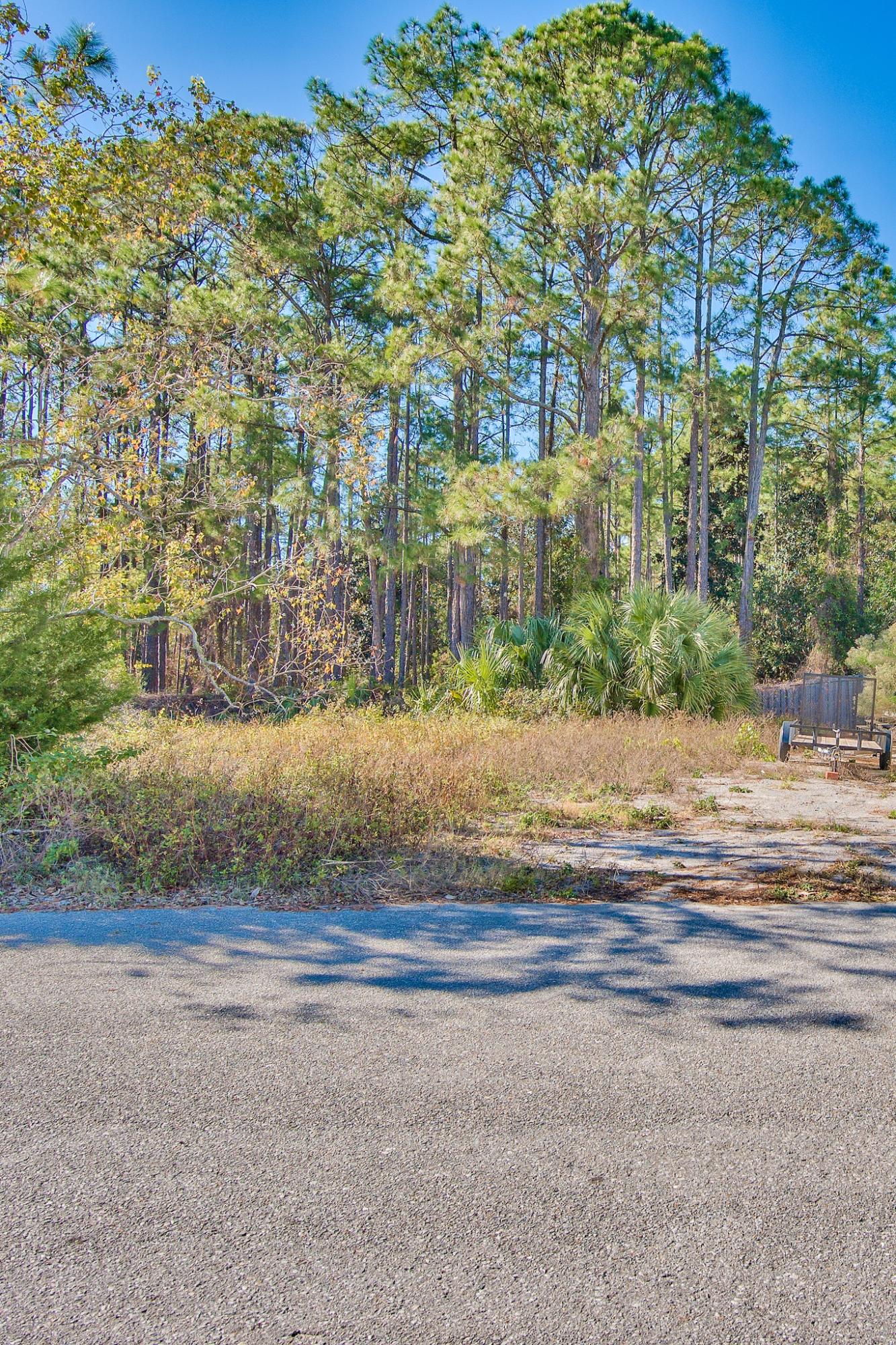 BLUE GULF RESORT - Land