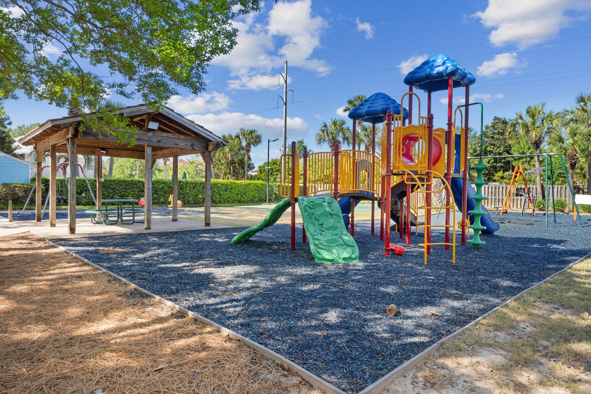 EMERALD LAKES PH 2 - Residential