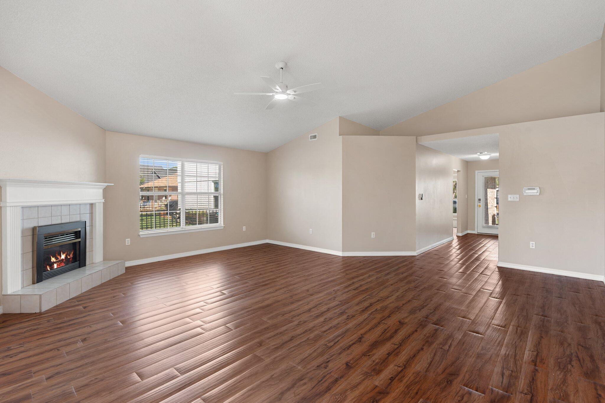 EMERALD LAKES PH 2 - Residential