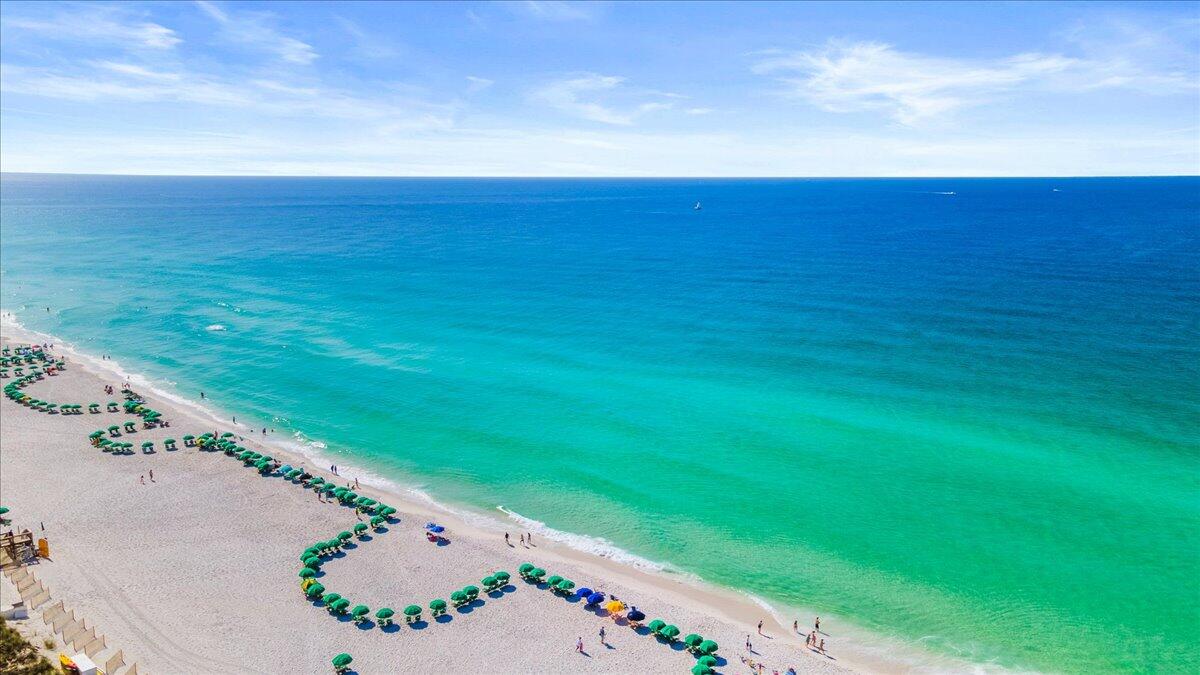 HOLIDAY SURF & RACQUET CLUB - Residential