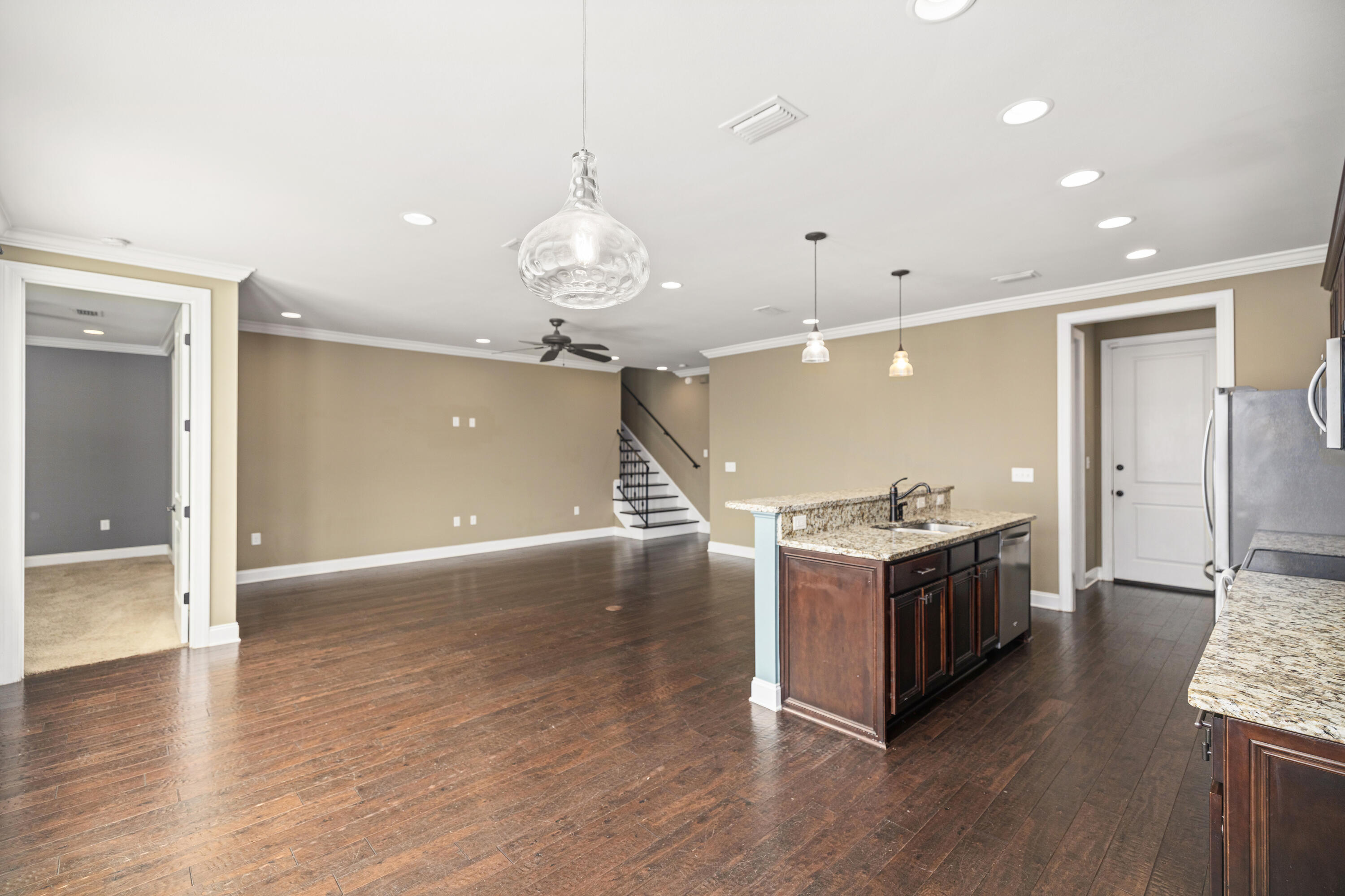 MARINA LANDING - Residential