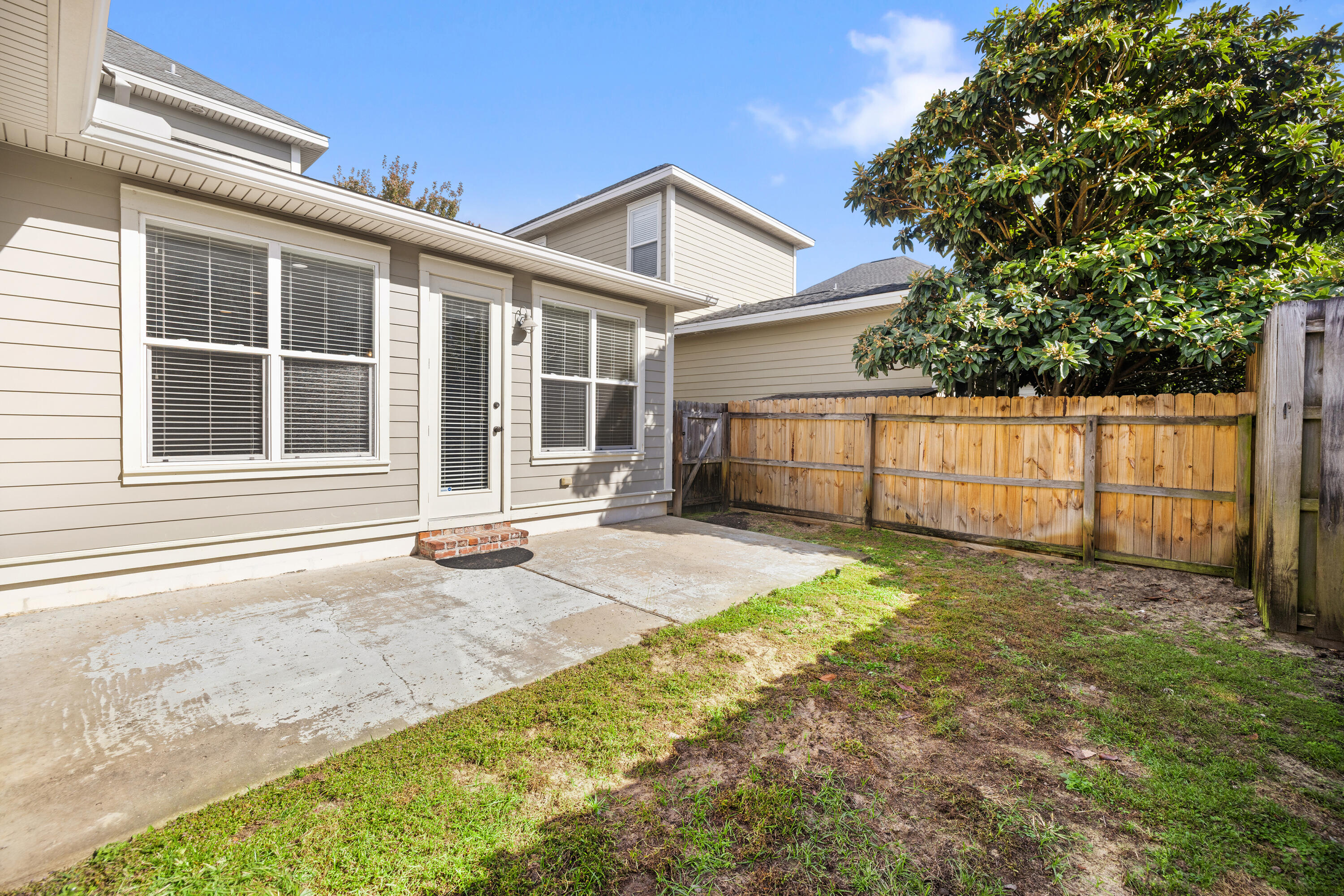 MARINA LANDING - Residential