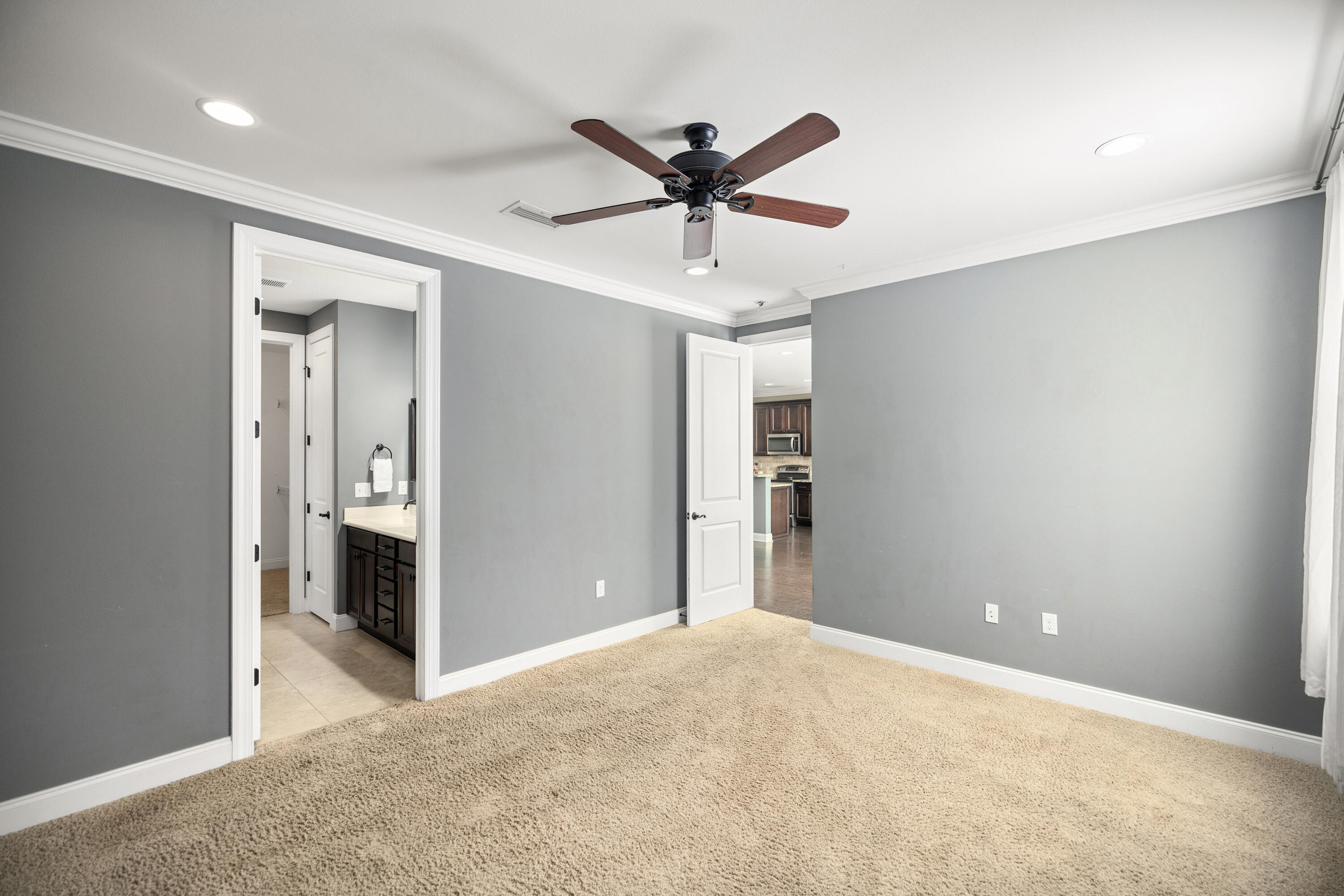 MARINA LANDING - Residential