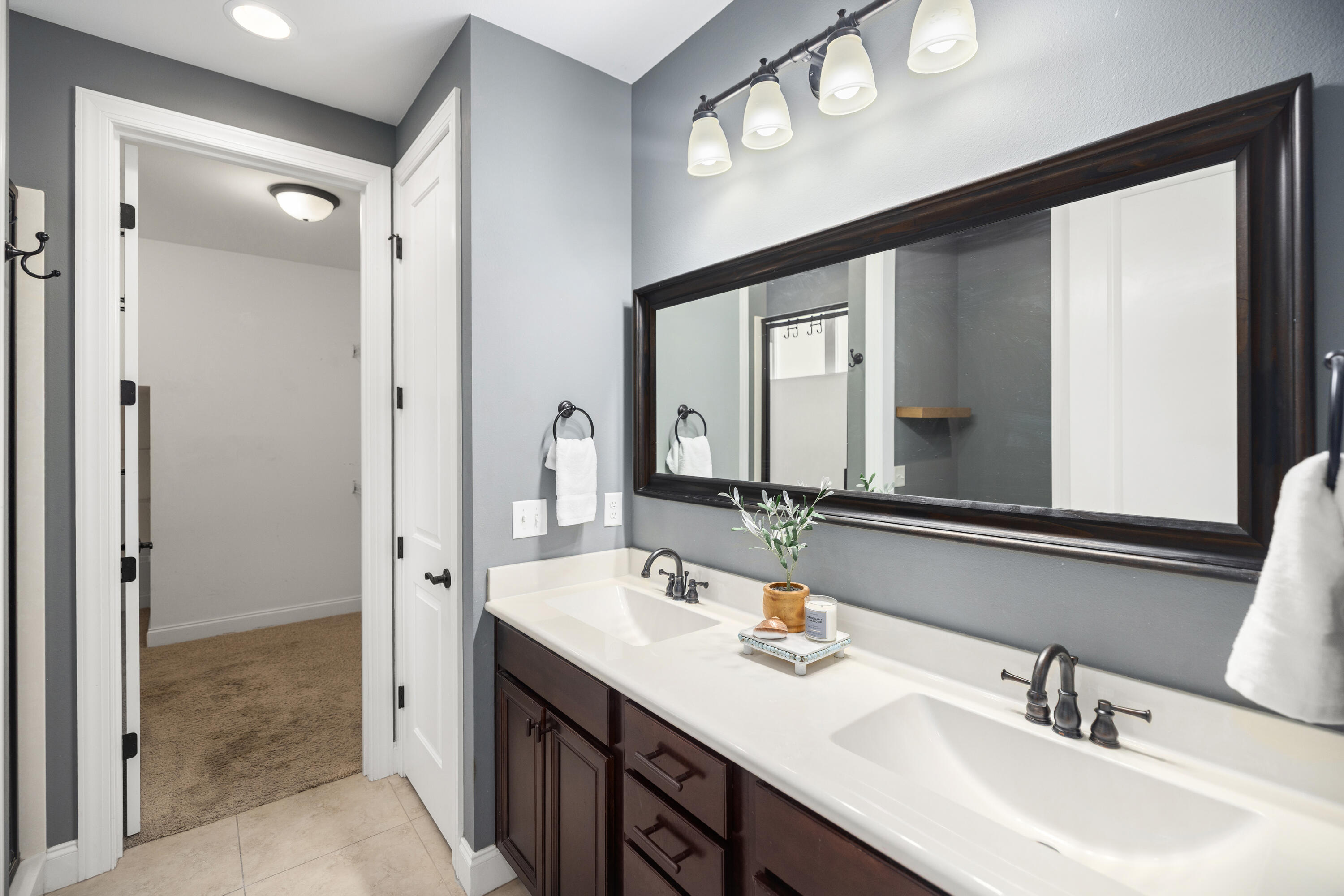 MARINA LANDING - Residential