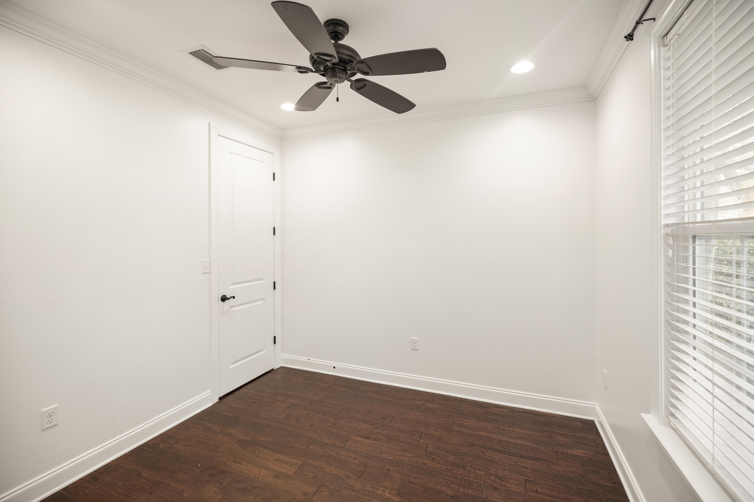 MARINA LANDING - Residential