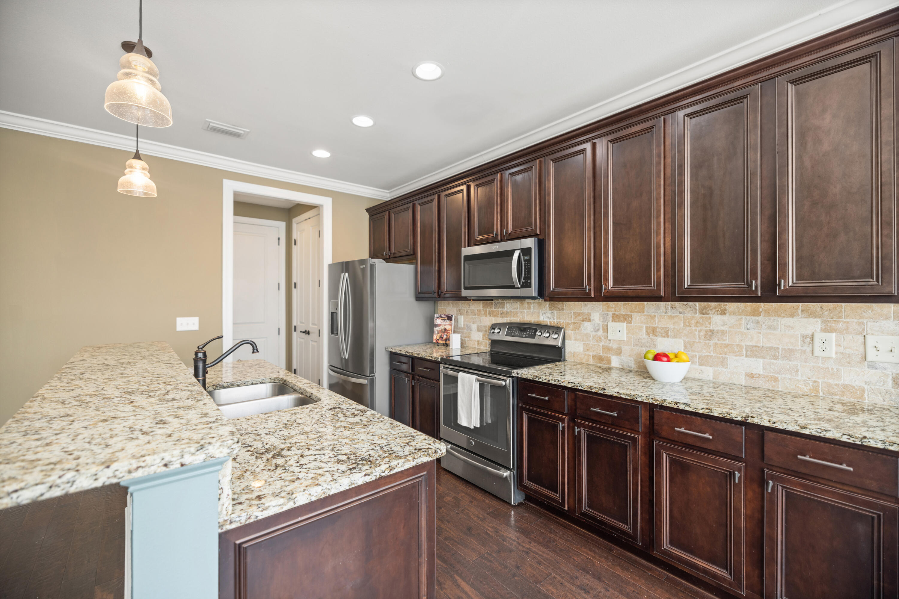 MARINA LANDING - Residential