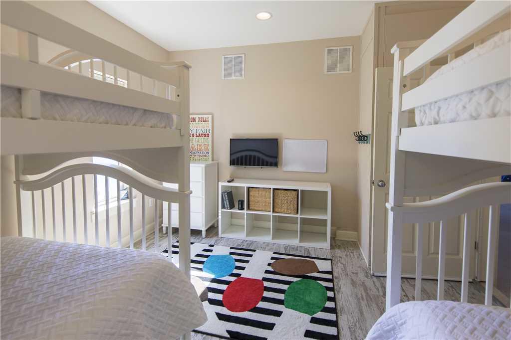 BEACH HIGHLAND - Residential