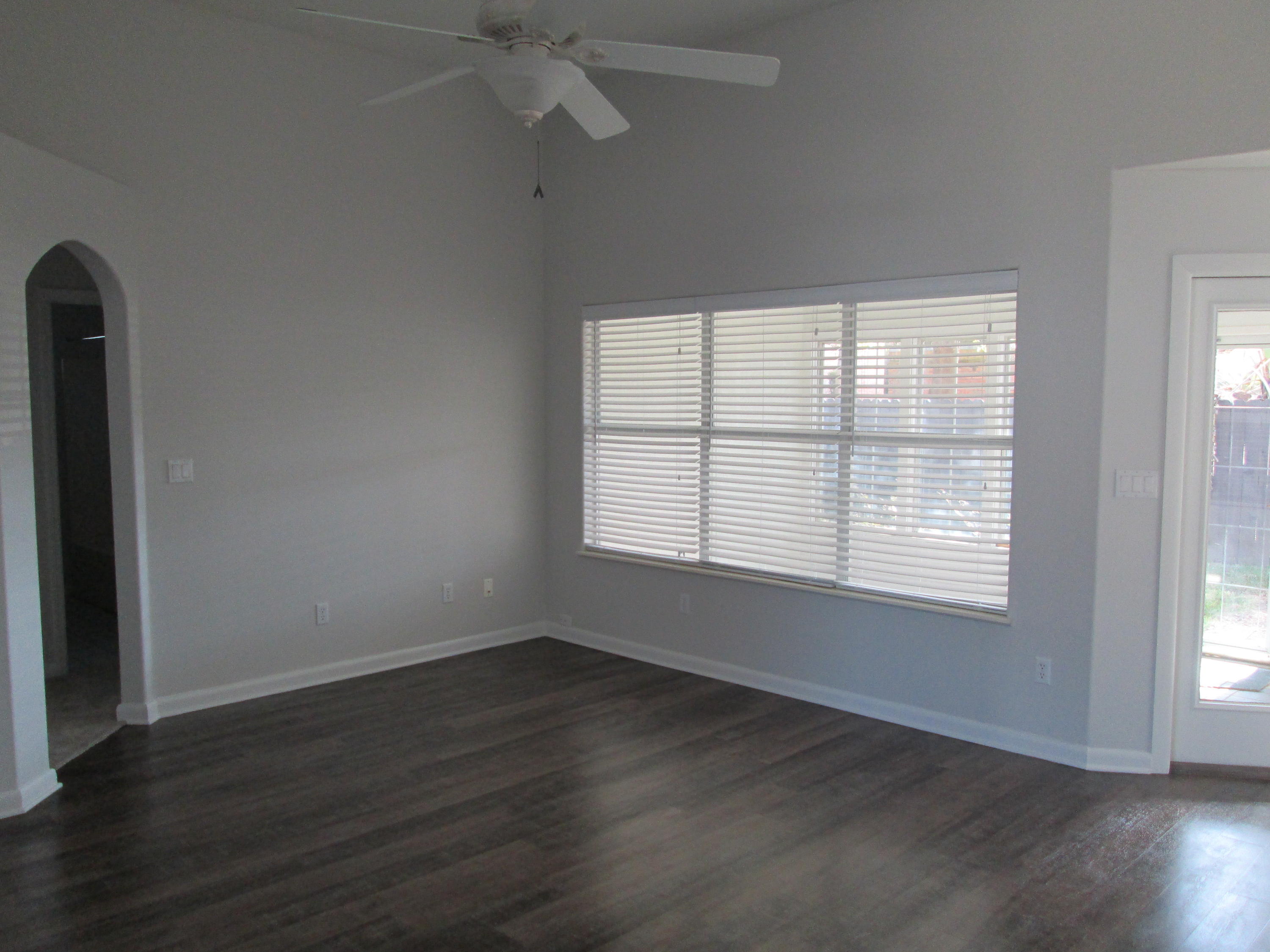 SHALIMAR COMMONS - Residential