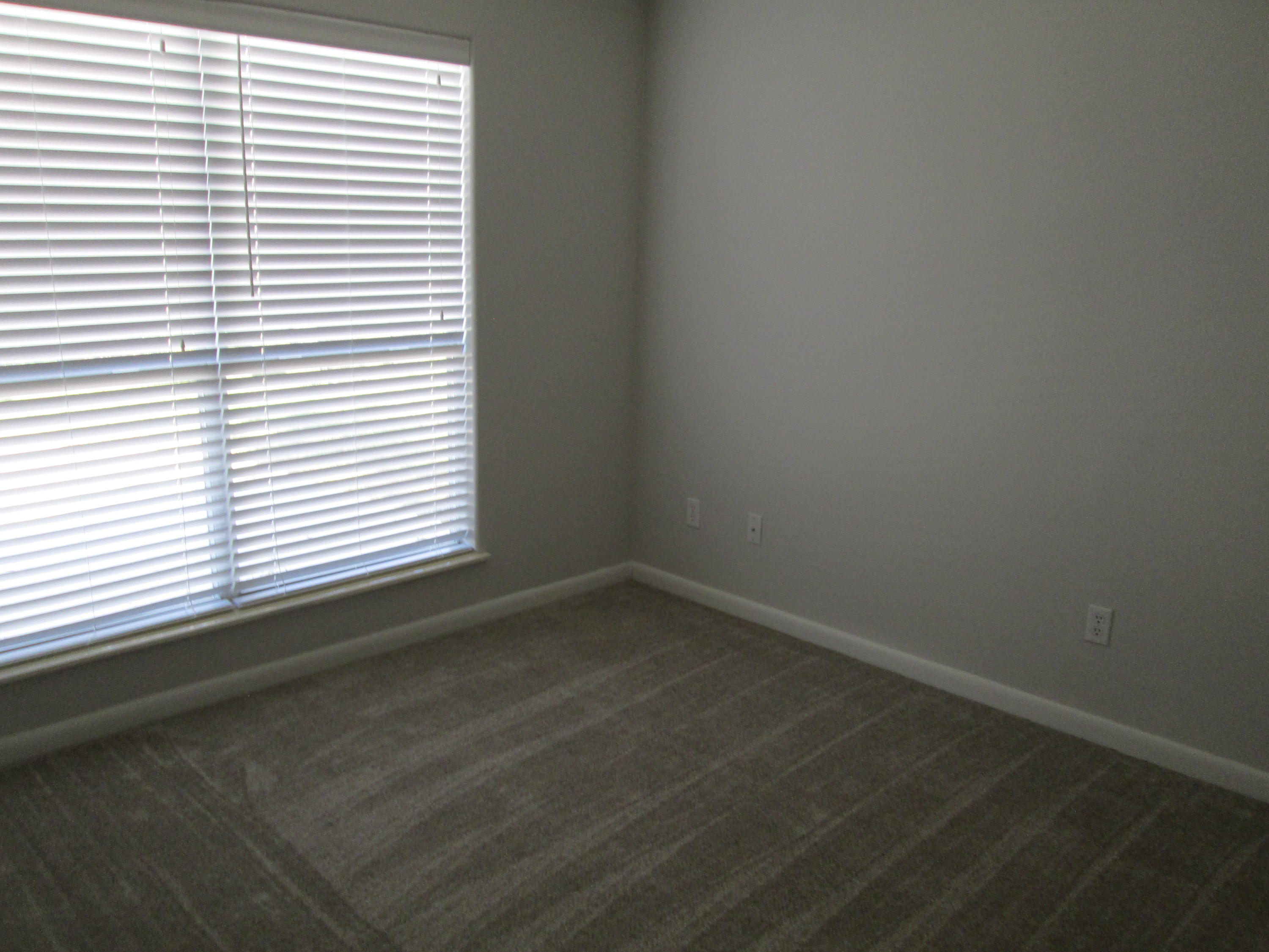 SHALIMAR COMMONS - Residential