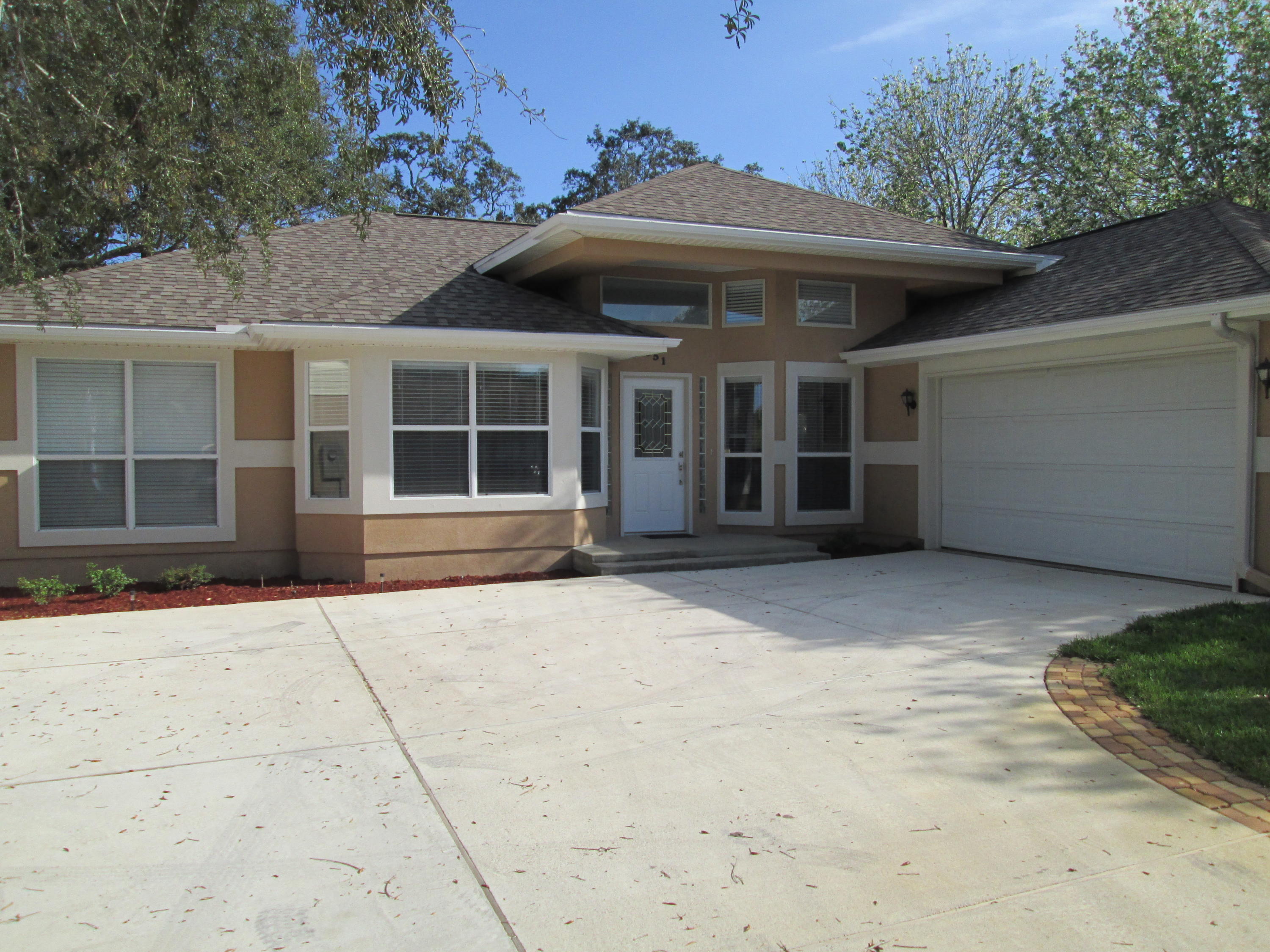 SHALIMAR COMMONS - Residential