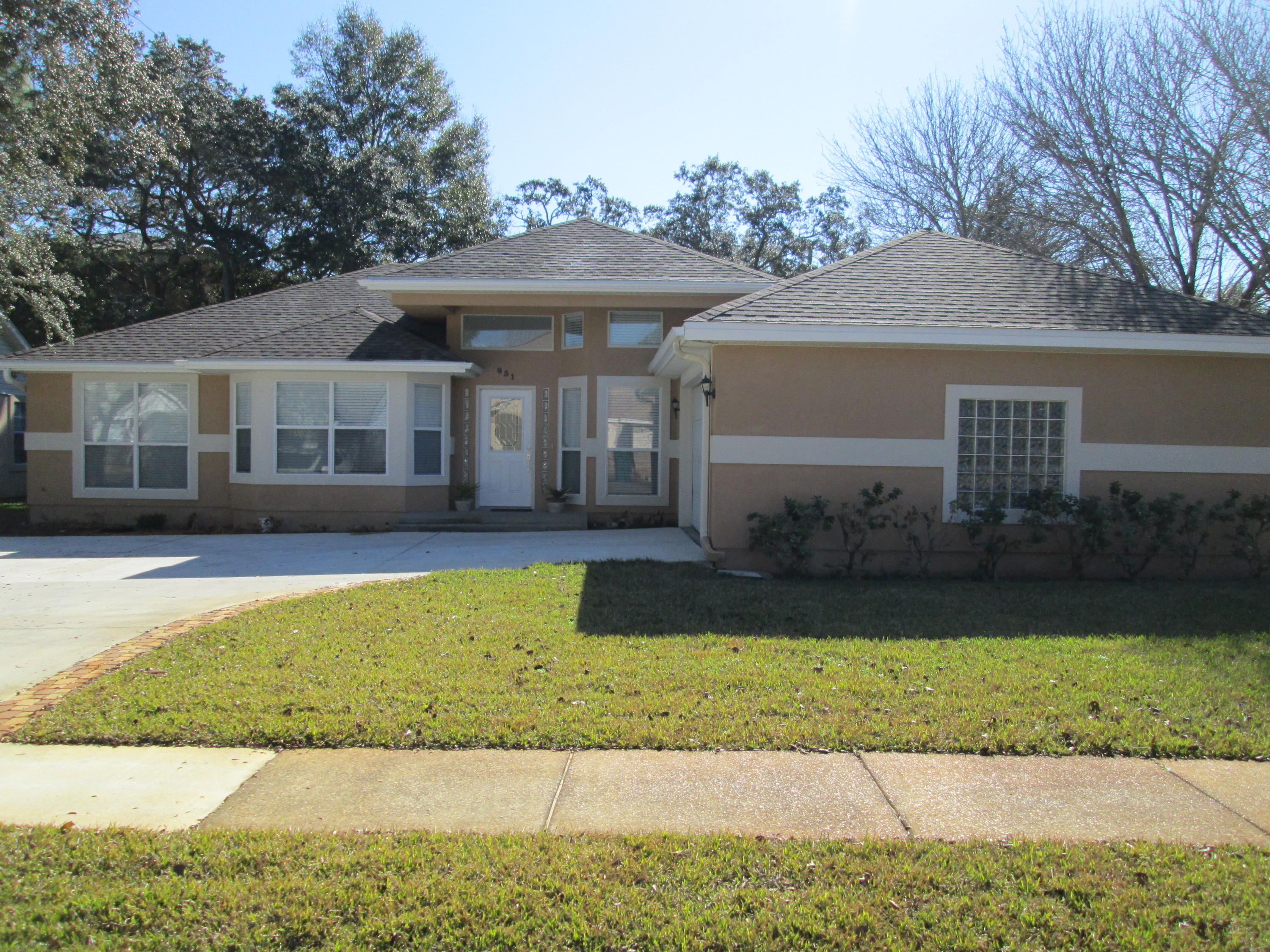 SHALIMAR COMMONS - Residential