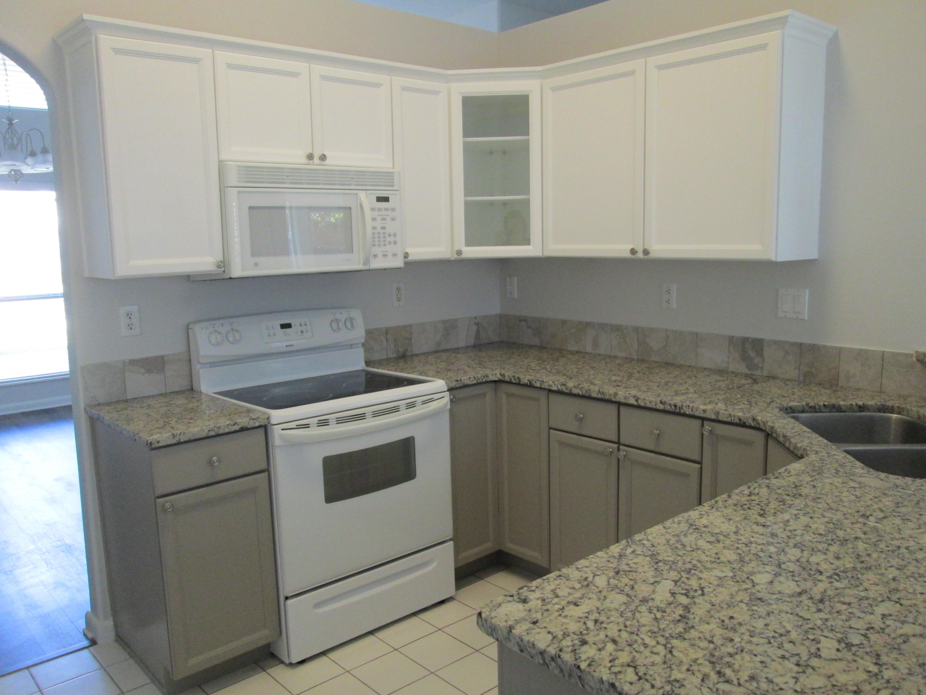 SHALIMAR COMMONS - Residential