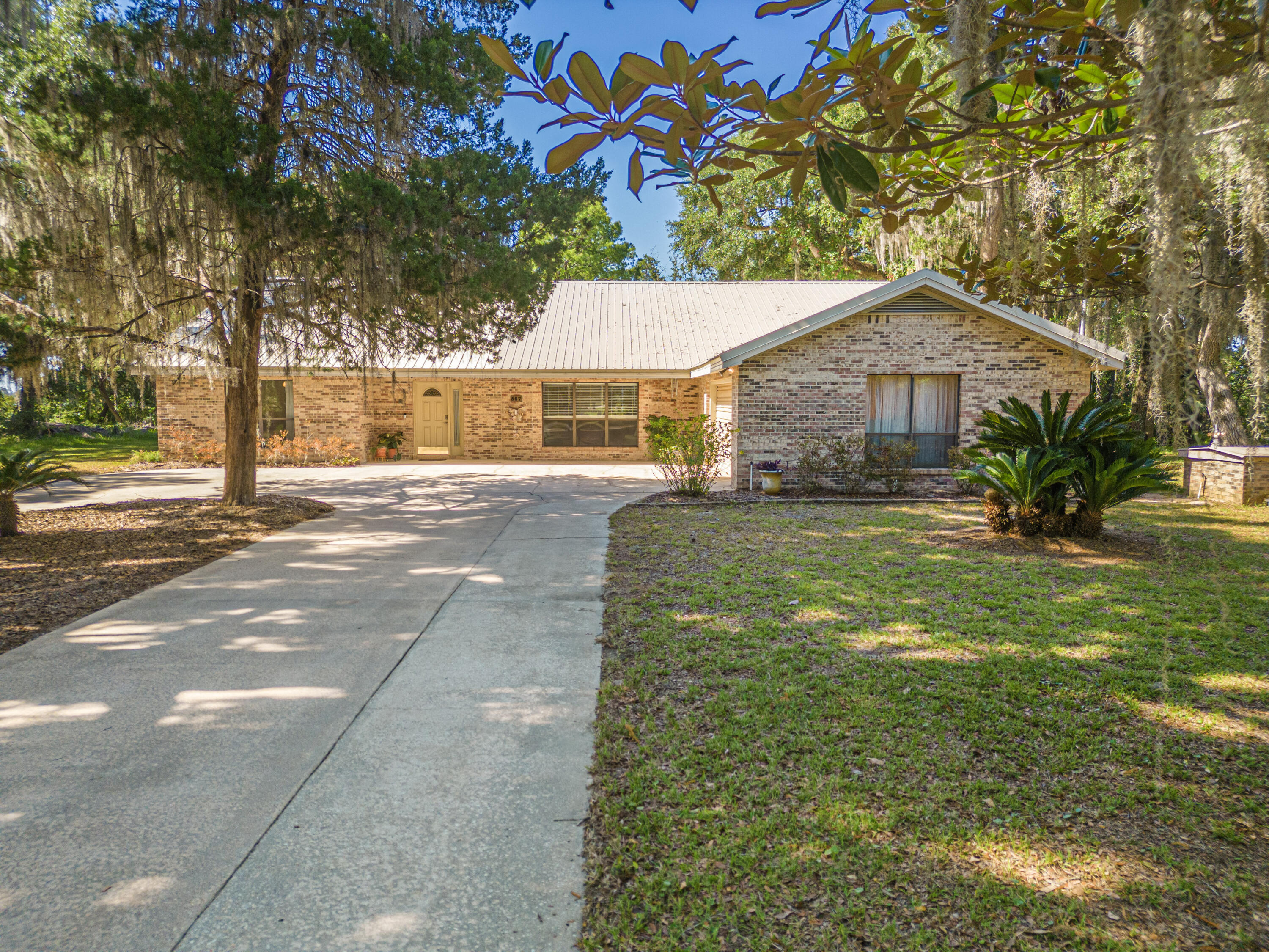 TWIN OAKS FIRST ADDITION S/D - Residential