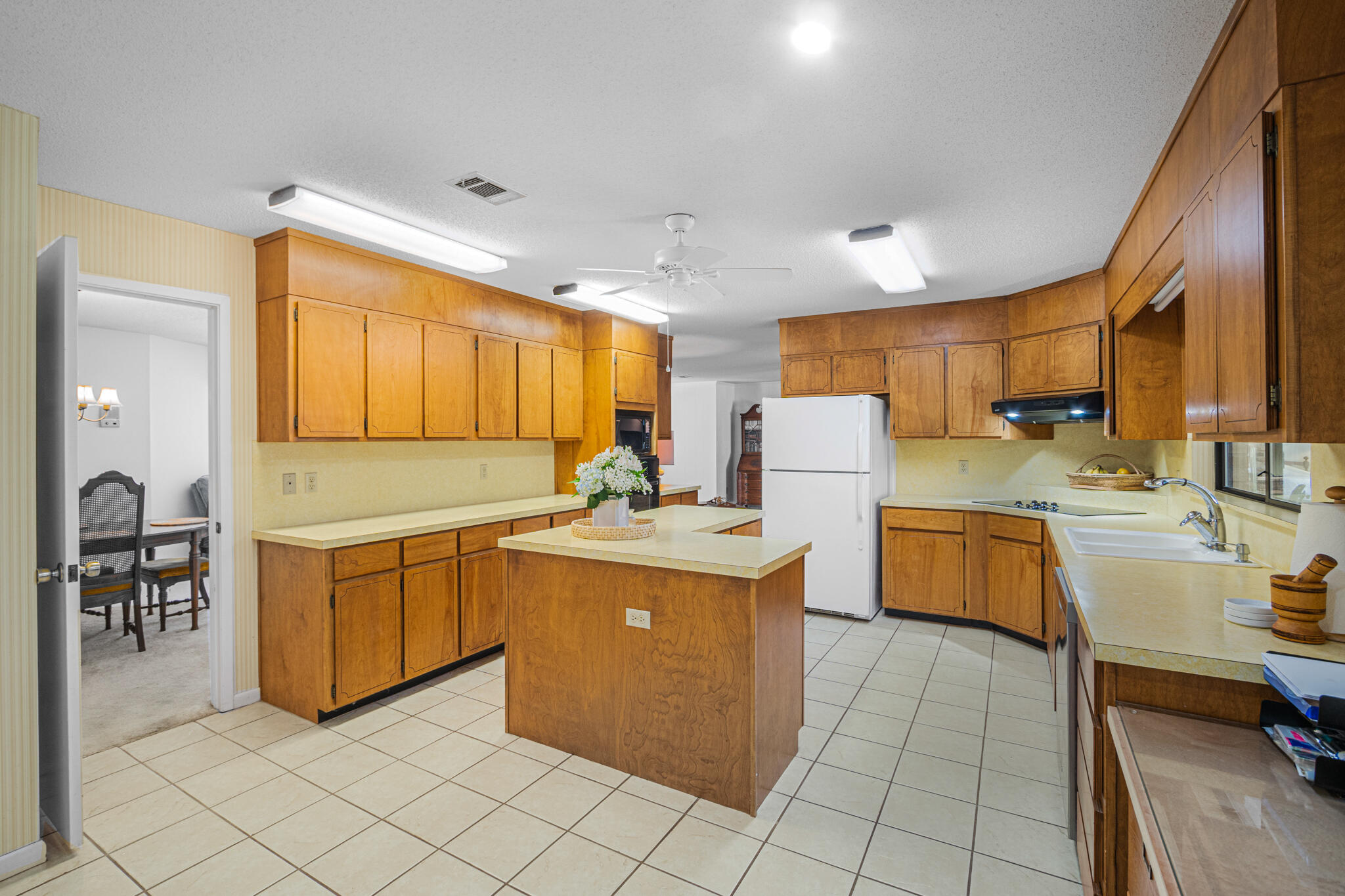 TWIN OAKS FIRST ADDITION S/D - Residential