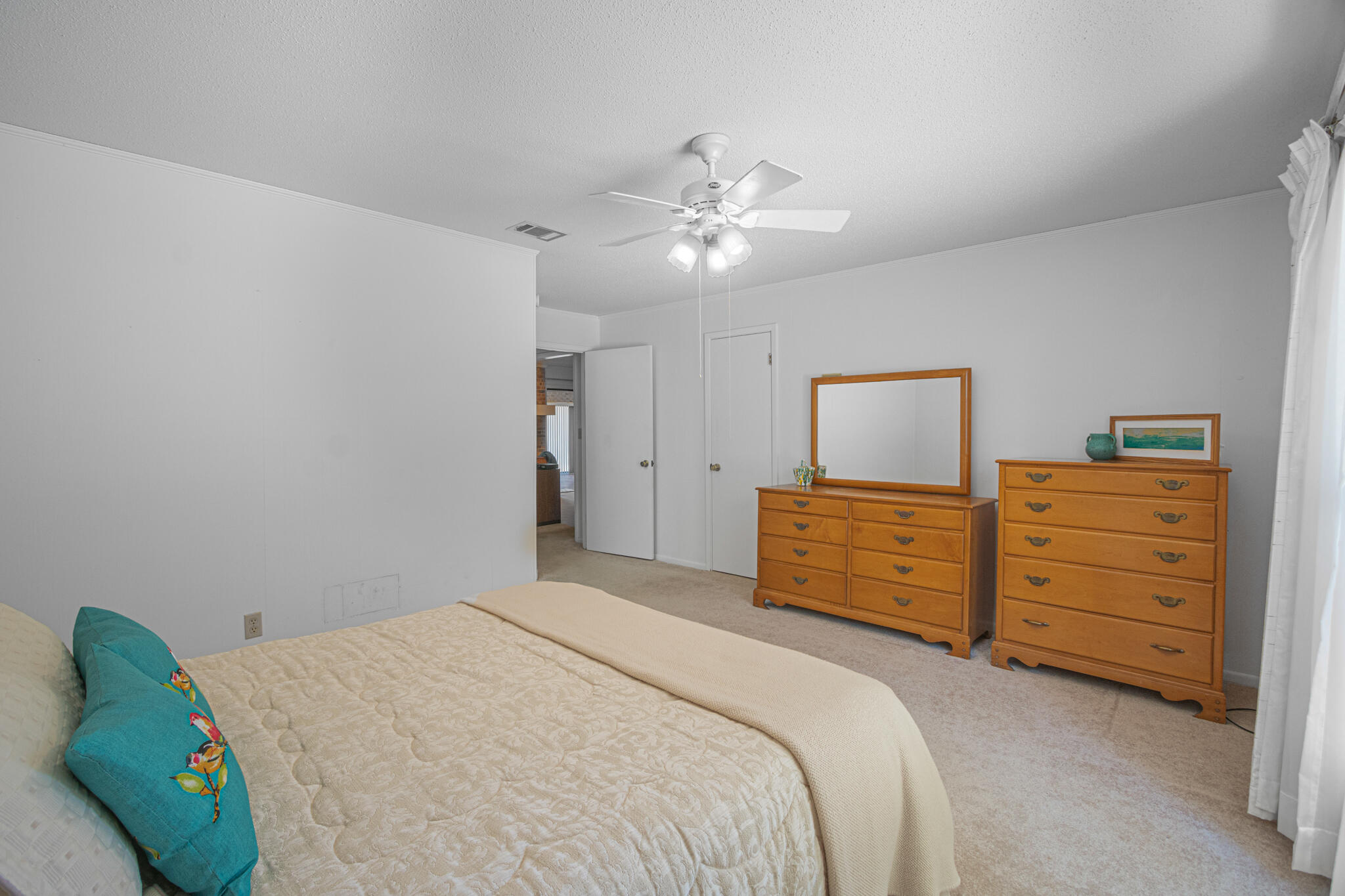 TWIN OAKS FIRST ADDITION S/D - Residential