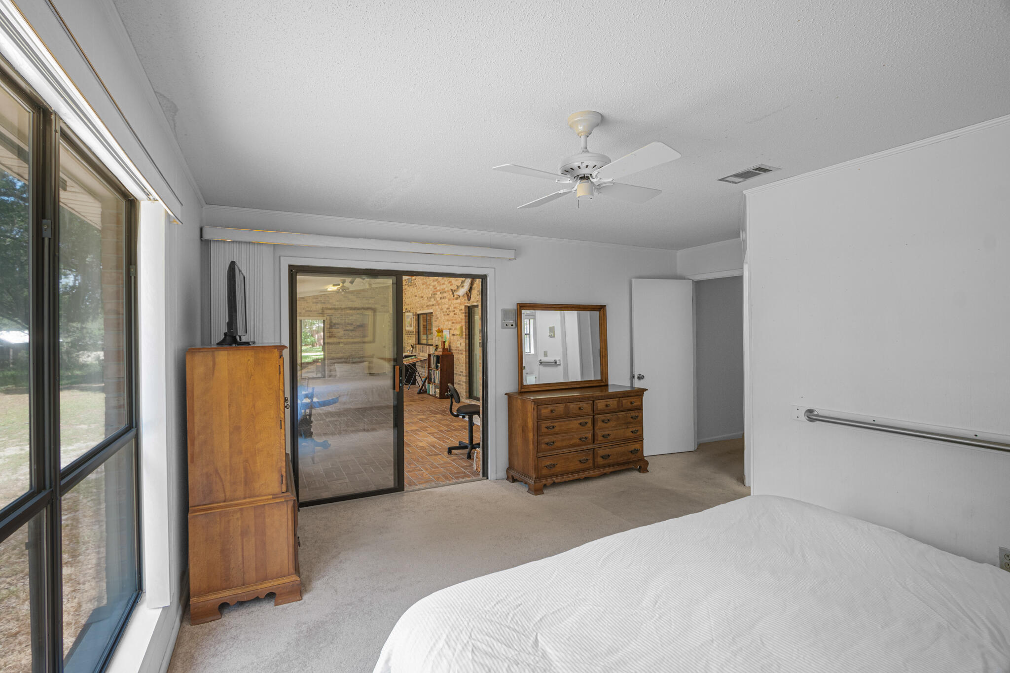 TWIN OAKS FIRST ADDITION S/D - Residential