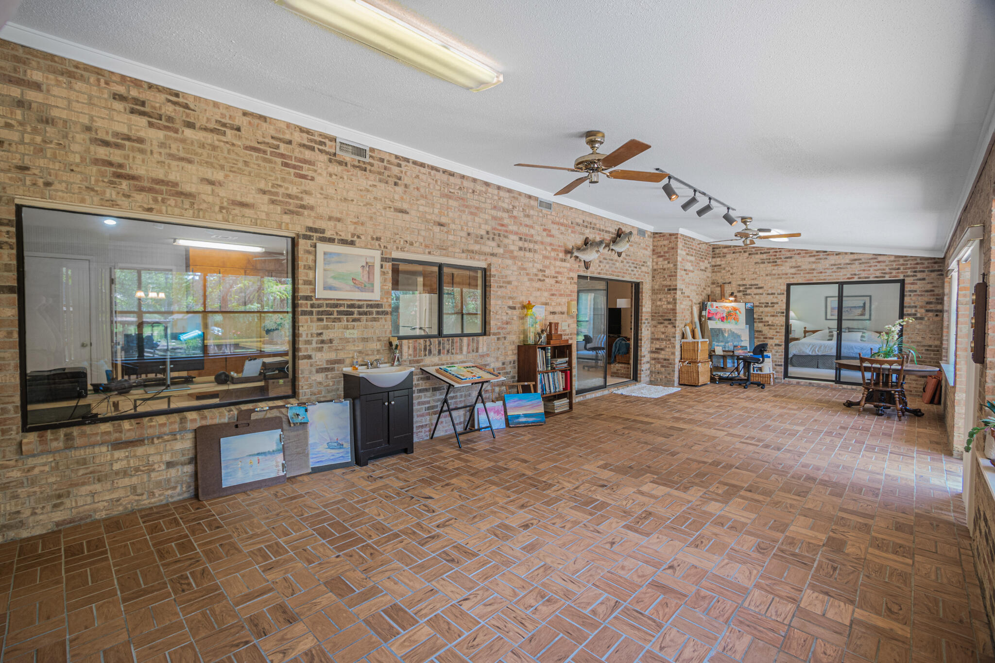 TWIN OAKS FIRST ADDITION S/D - Residential