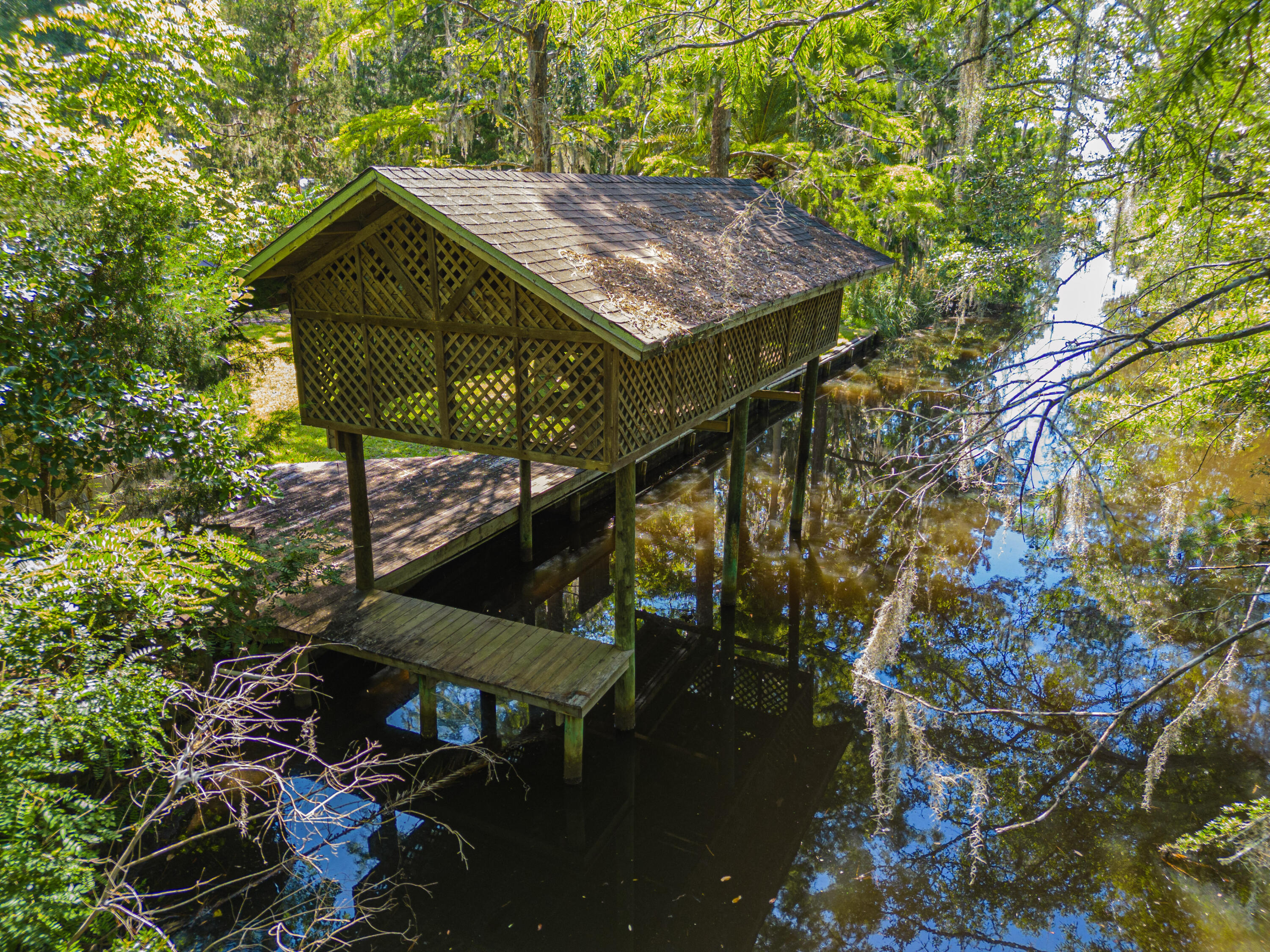 TWIN OAKS FIRST ADDITION S/D - Residential