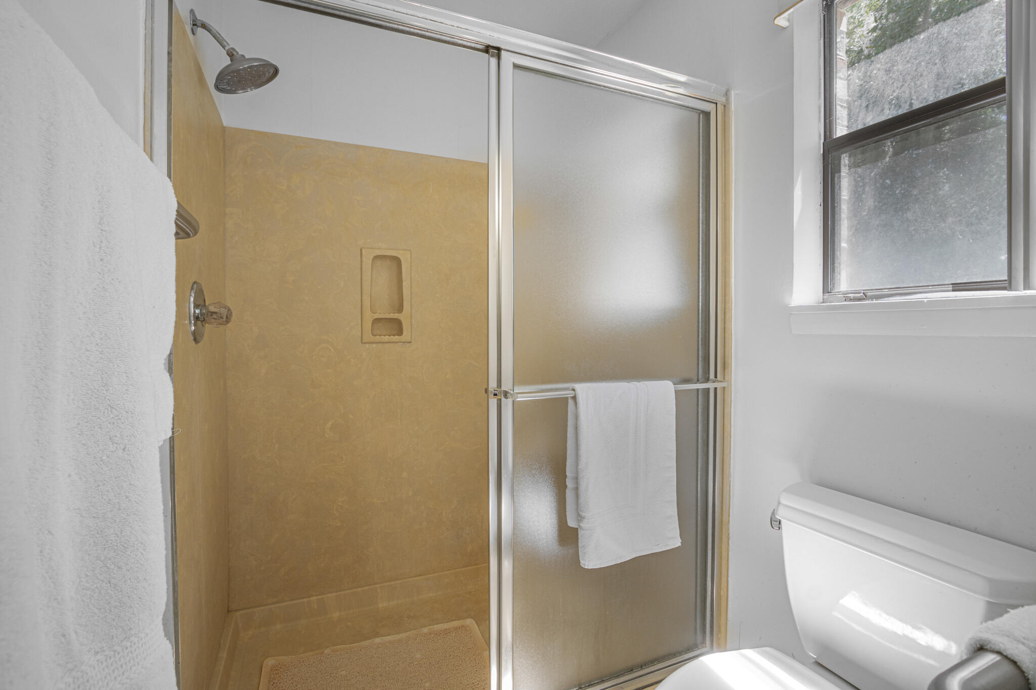 TWIN OAKS FIRST ADDITION S/D - Residential