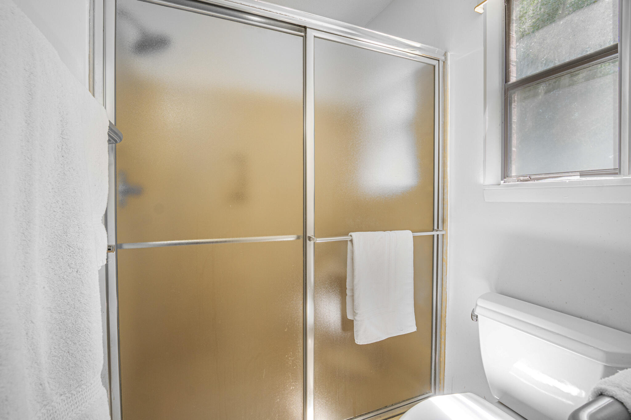 TWIN OAKS FIRST ADDITION S/D - Residential