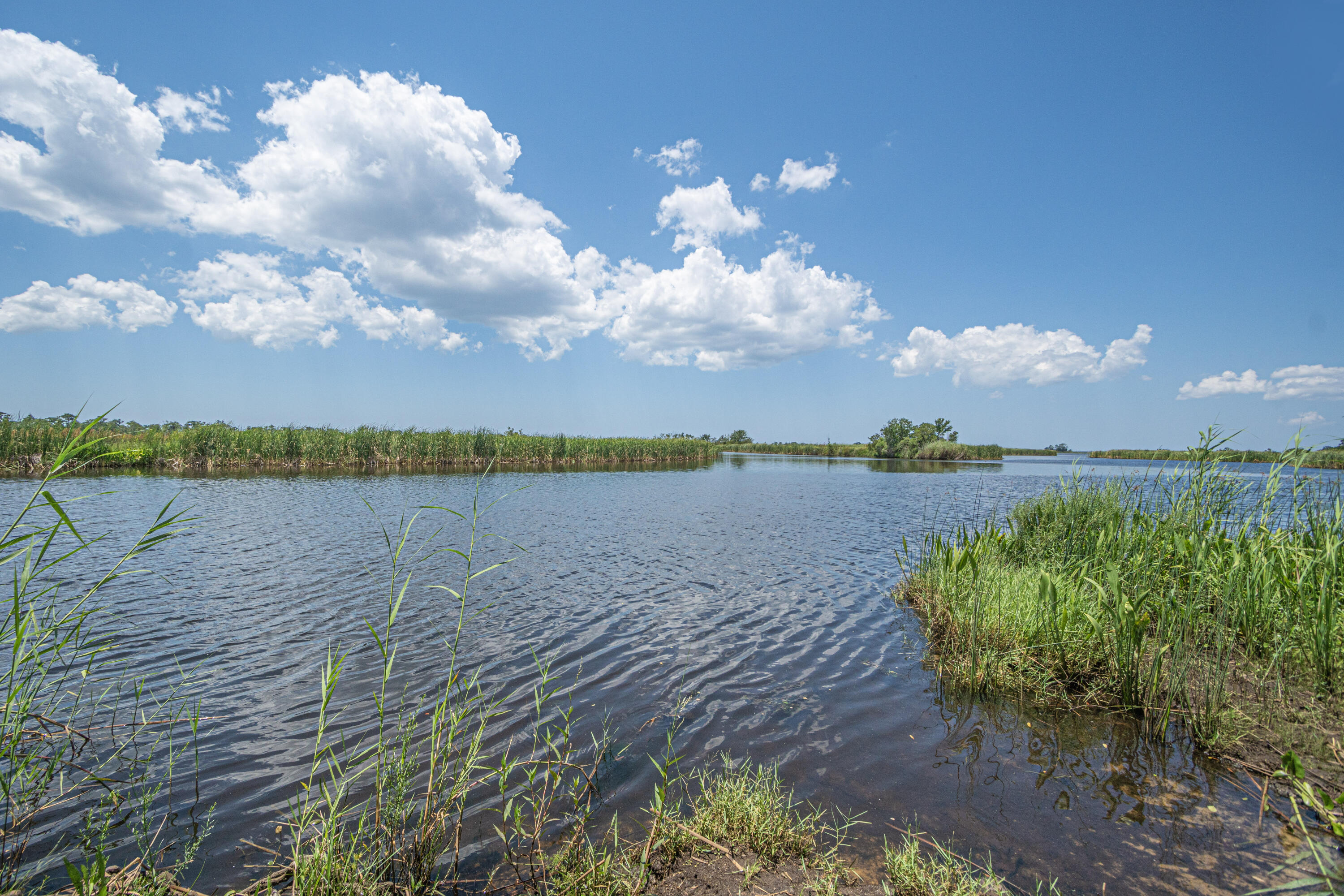 TWIN OAKS FIRST ADDITION S/D - Residential