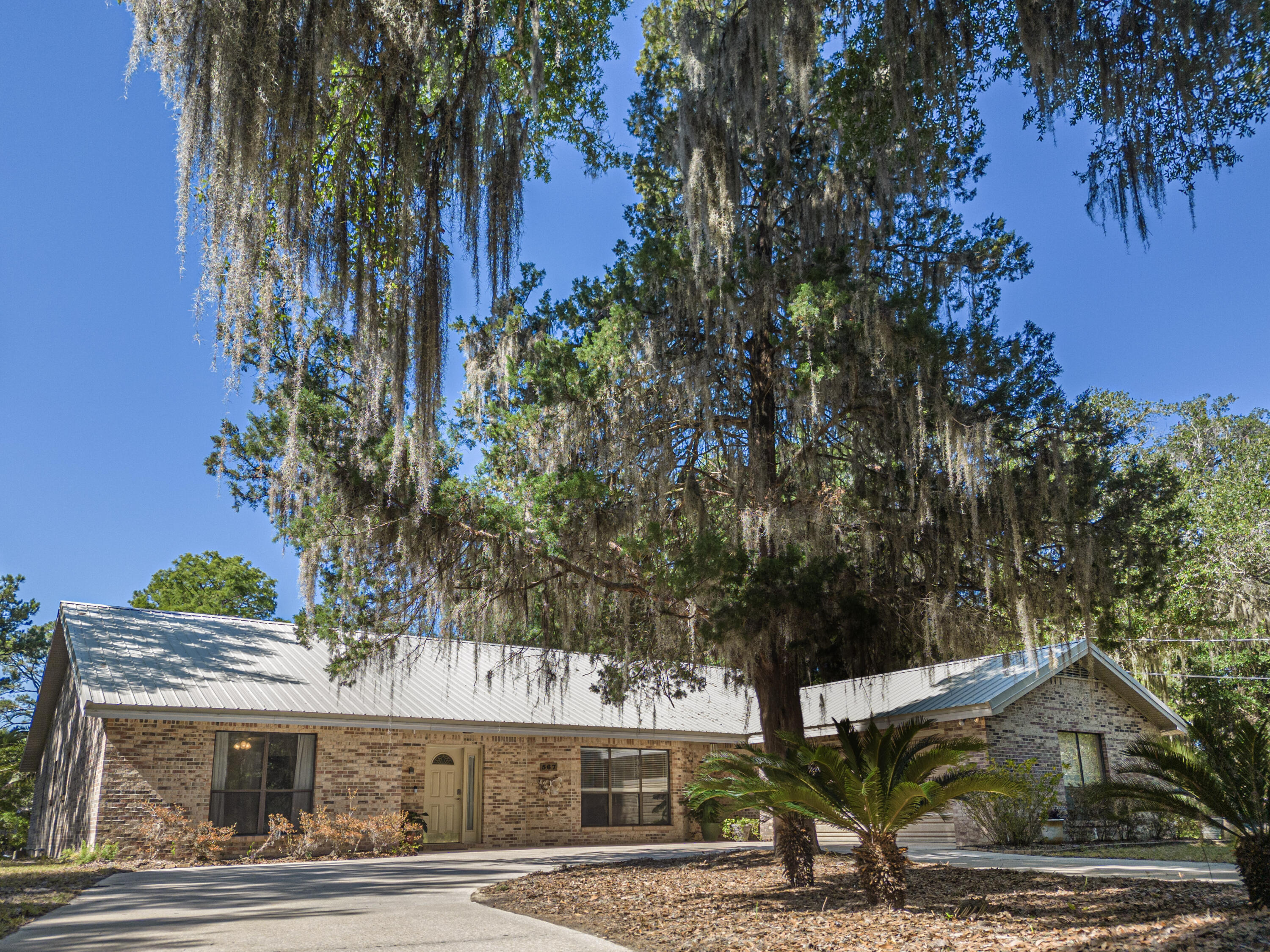 TWIN OAKS FIRST ADDITION S/D - Residential