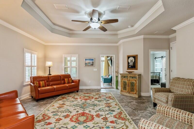 HAMMOCK BAY - Residential