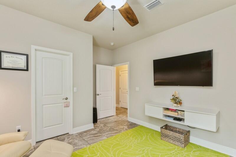 HAMMOCK BAY - Residential