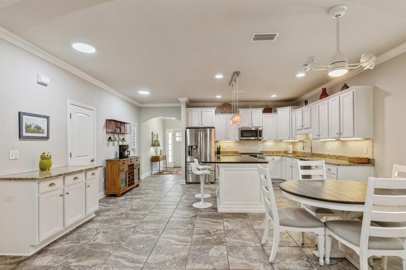 HAMMOCK BAY - Residential