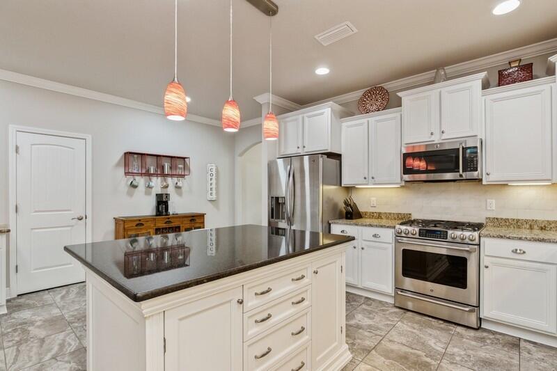 HAMMOCK BAY - Residential