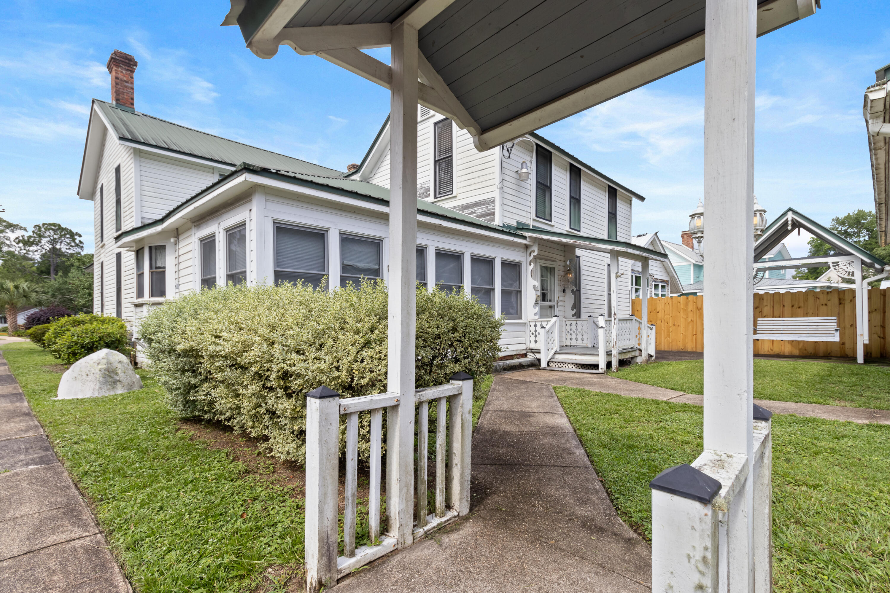 TOWN OF DEFUNIAK SPRINGS - Residential