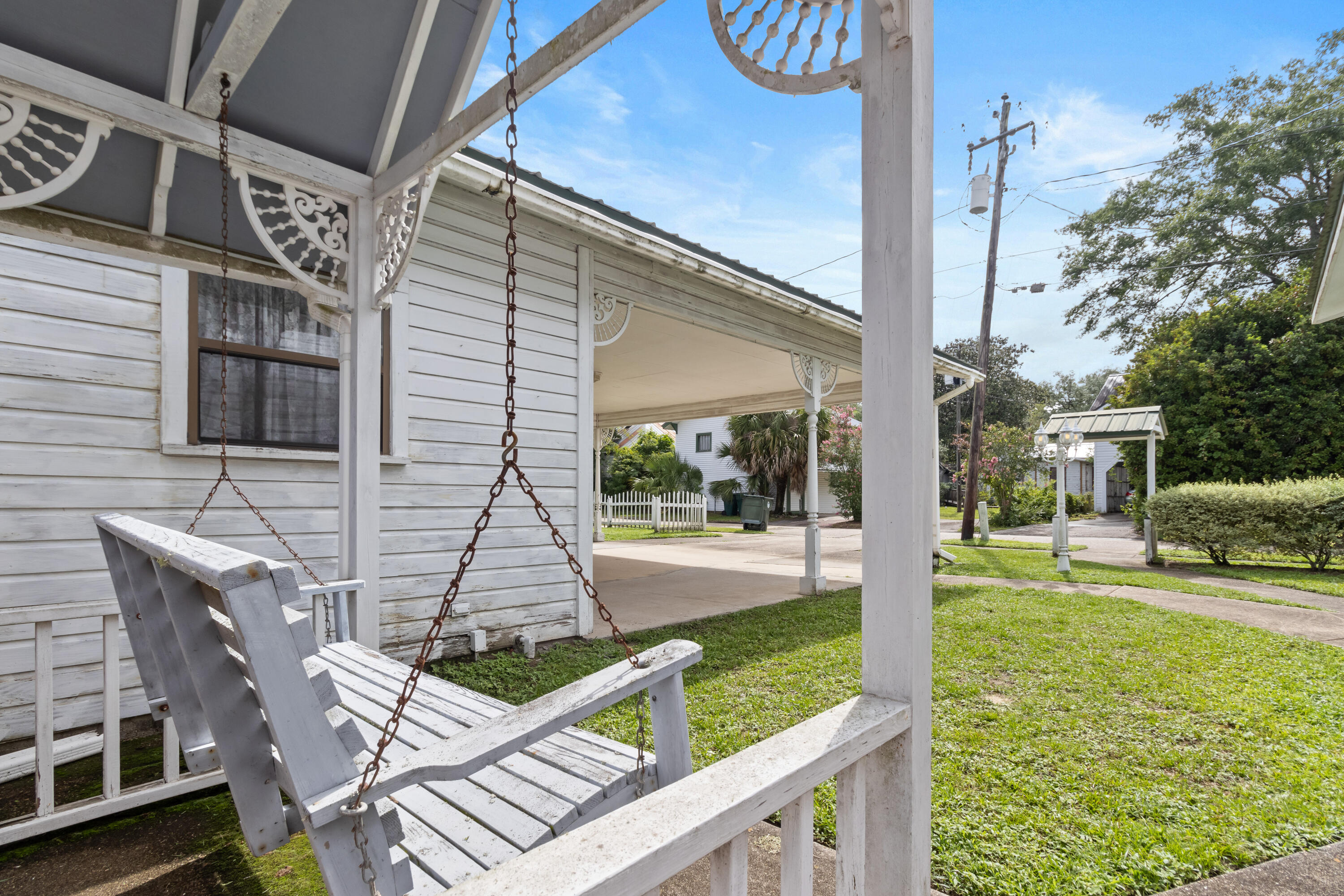TOWN OF DEFUNIAK SPRINGS - Residential