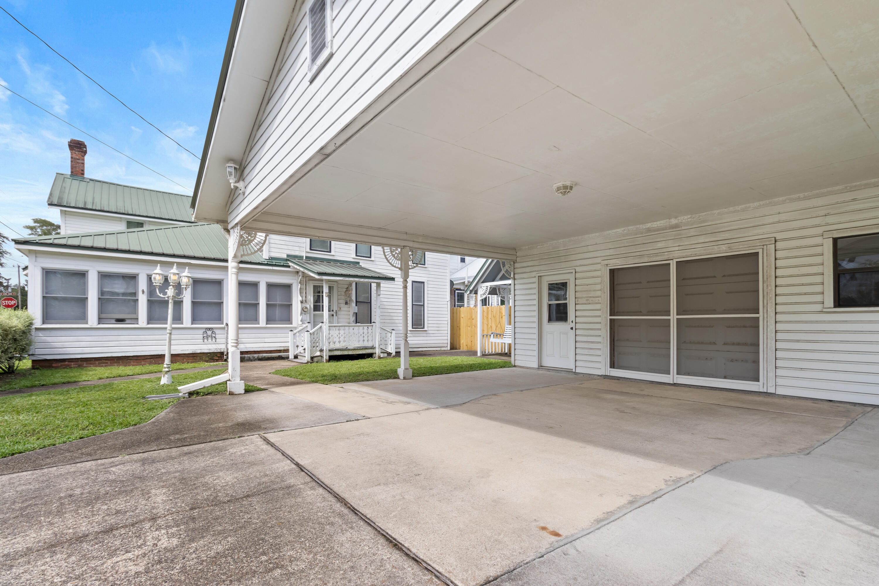 TOWN OF DEFUNIAK SPRINGS - Residential
