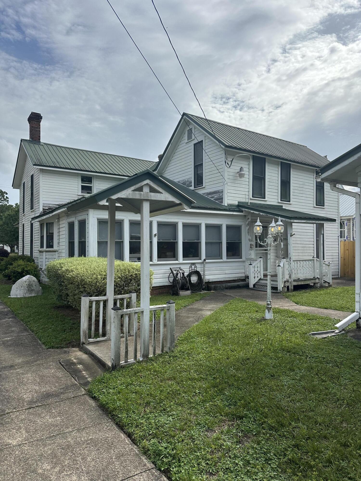 TOWN OF DEFUNIAK SPRINGS - Residential