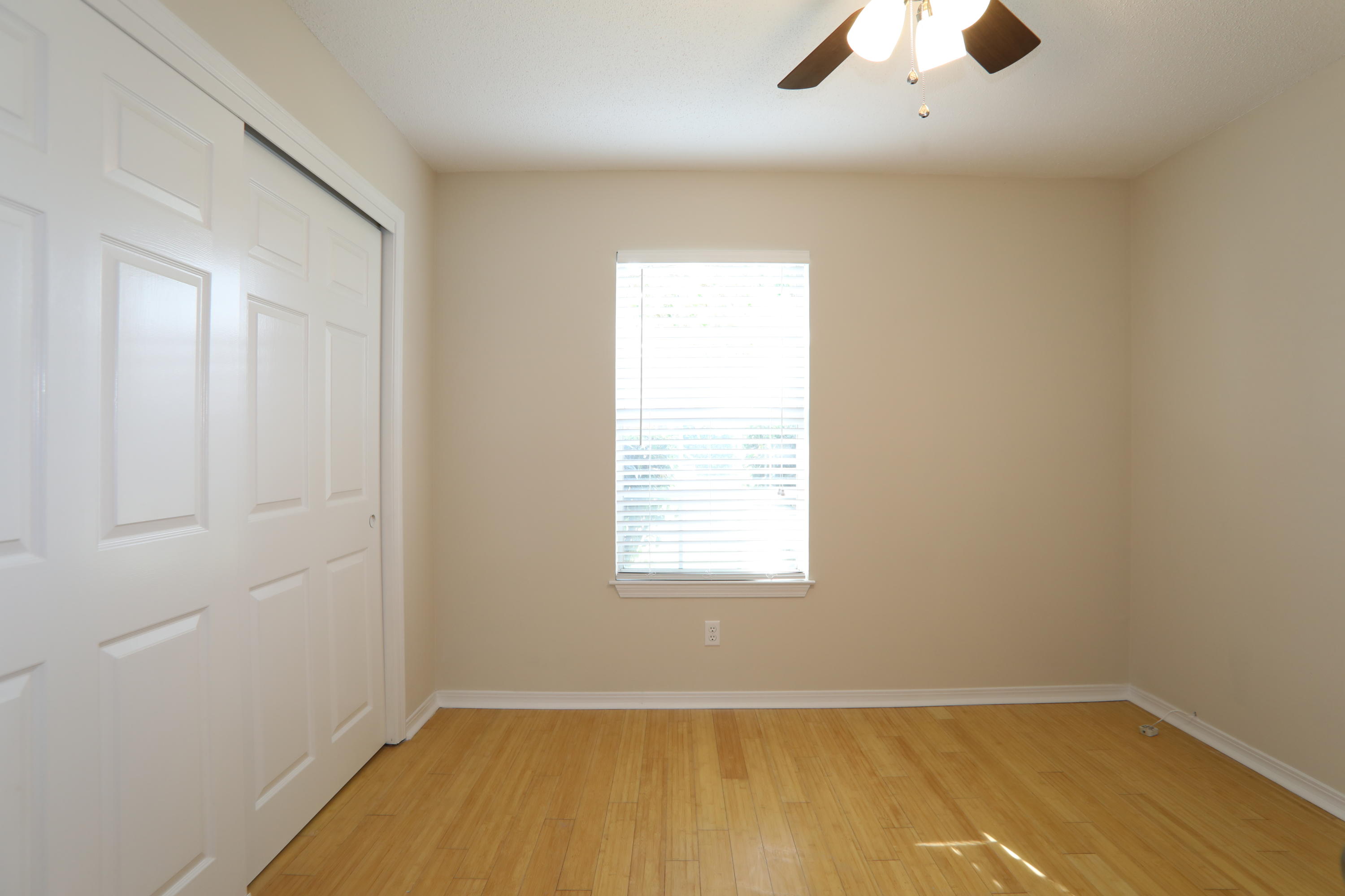 PETITE CHATEAU - Residential