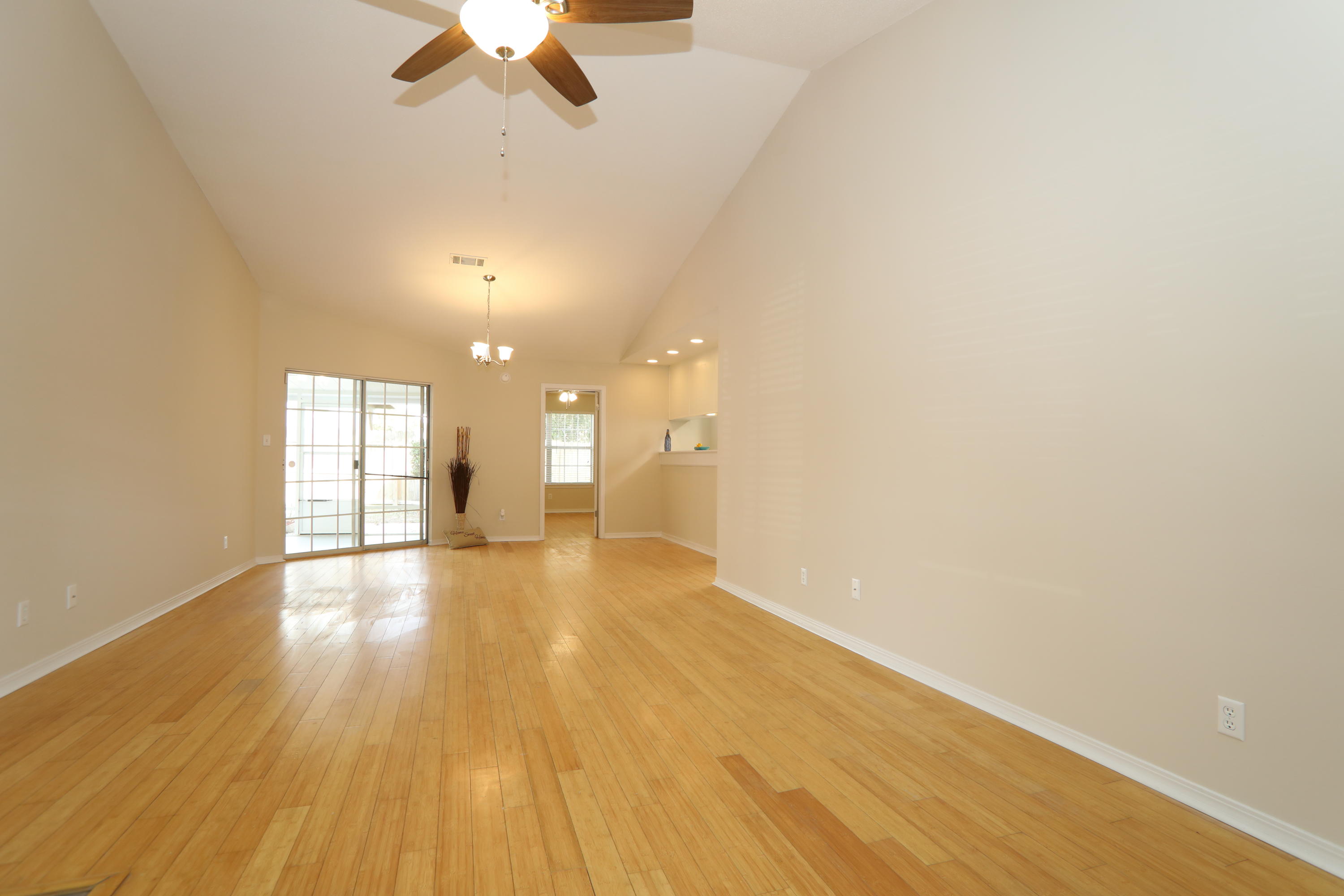 PETITE CHATEAU - Residential