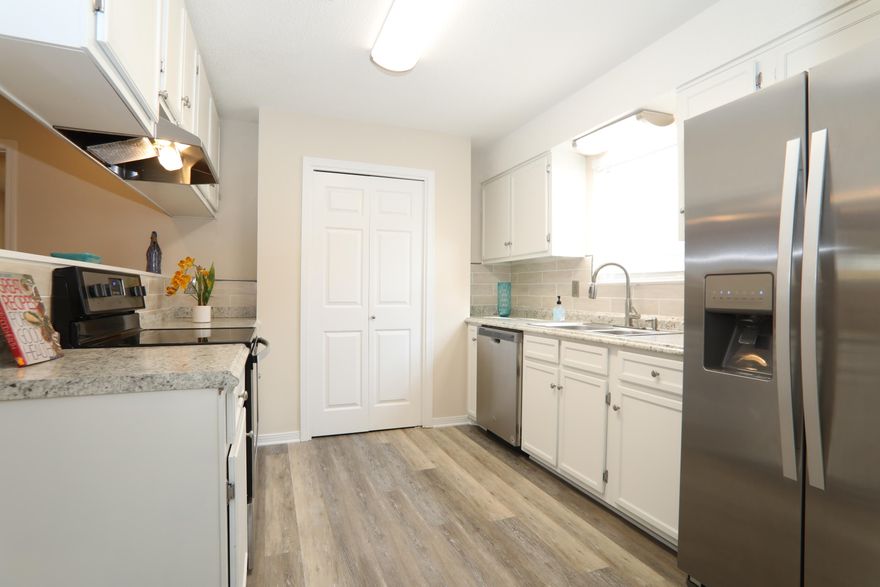 Cute as a button! You will be amazed by the open floor plan which features vaulted ceiling in great room and split bedroom floor plan. Real bamboo hardwood flooring throughout! From the front yard you can see the Sound. The screened porch will become your favorite place to relax, enjoy nature, or entertain. Neighborhood offers a quiet and peaceful environment. Only just a few minutes from Hurlburt Field and beaches. Any sheds, outbuildings, and lawn pumps are being sold in ''as is'' condition and no value will be added. Buyer to verify room measurements.