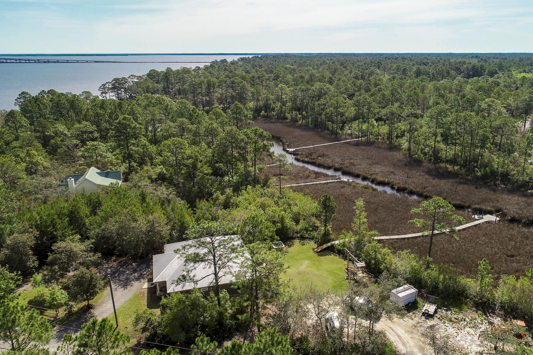 BAY PINE SHORES - Residential