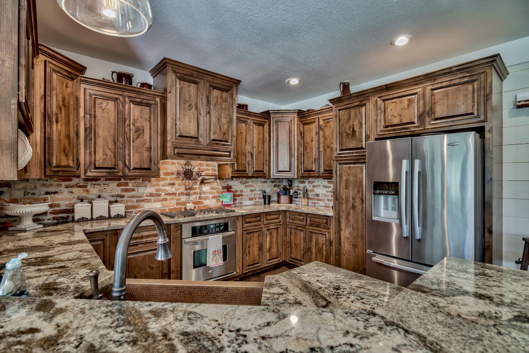 BAY PINE SHORES - Residential