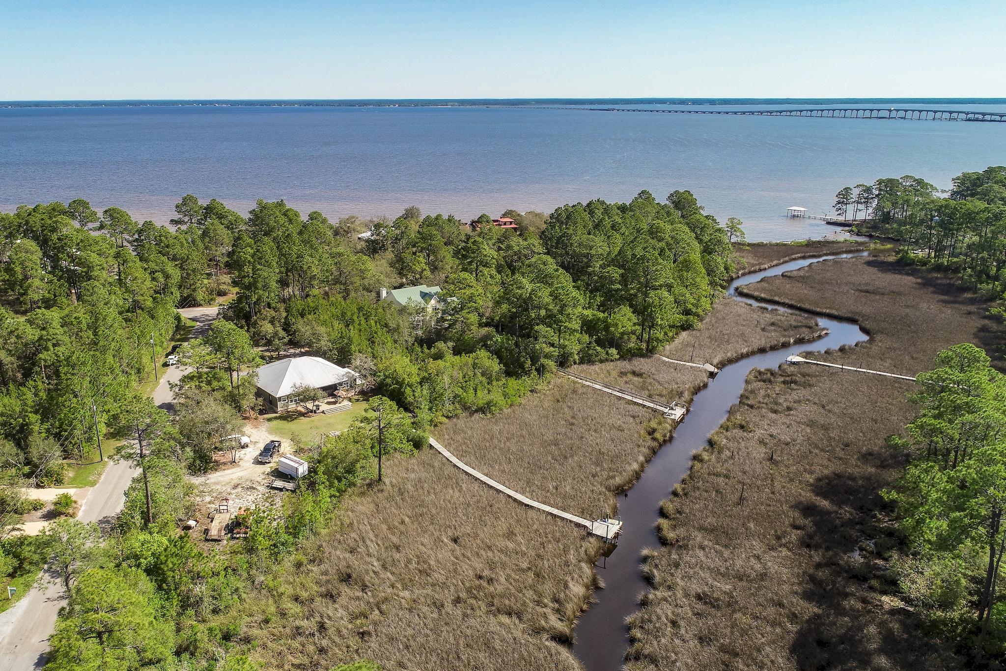 BAY PINE SHORES - Residential