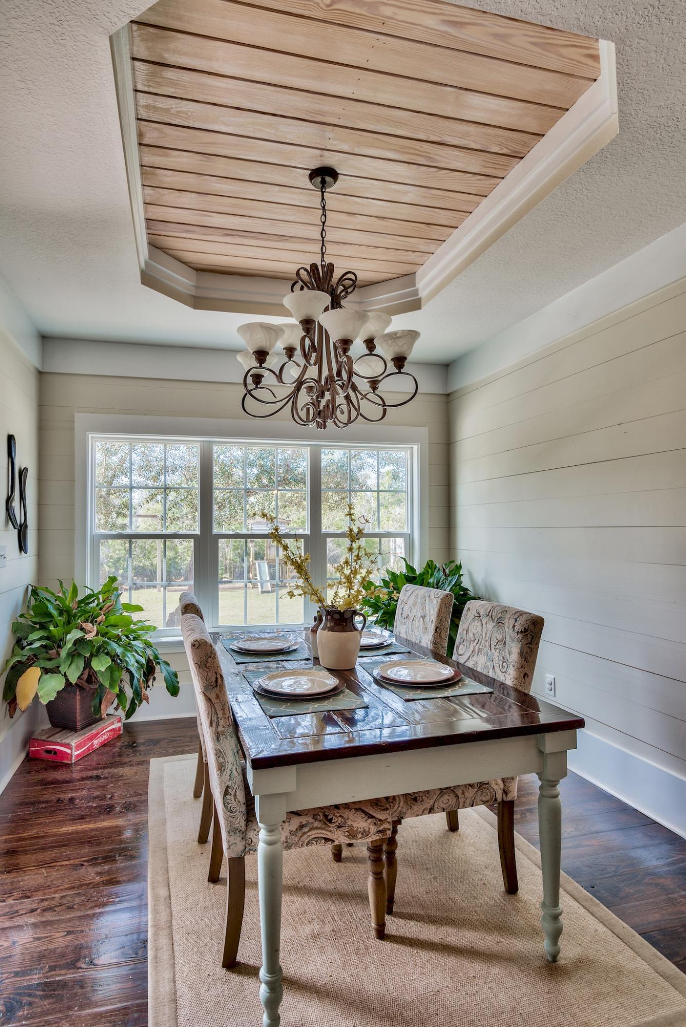 BAY PINE SHORES - Residential