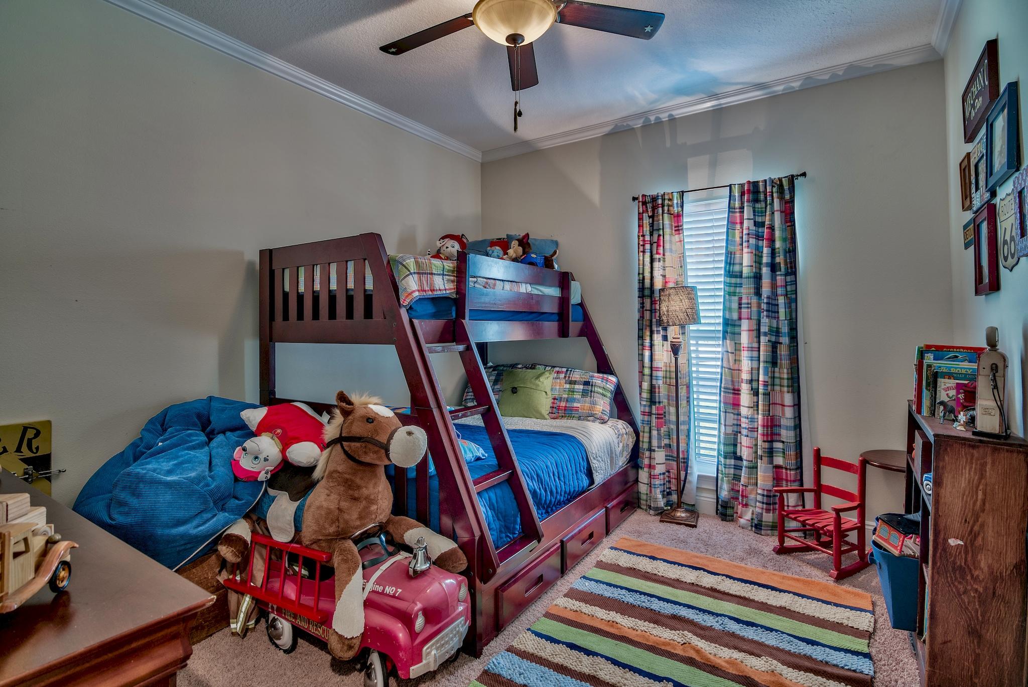 BAY PINE SHORES - Residential