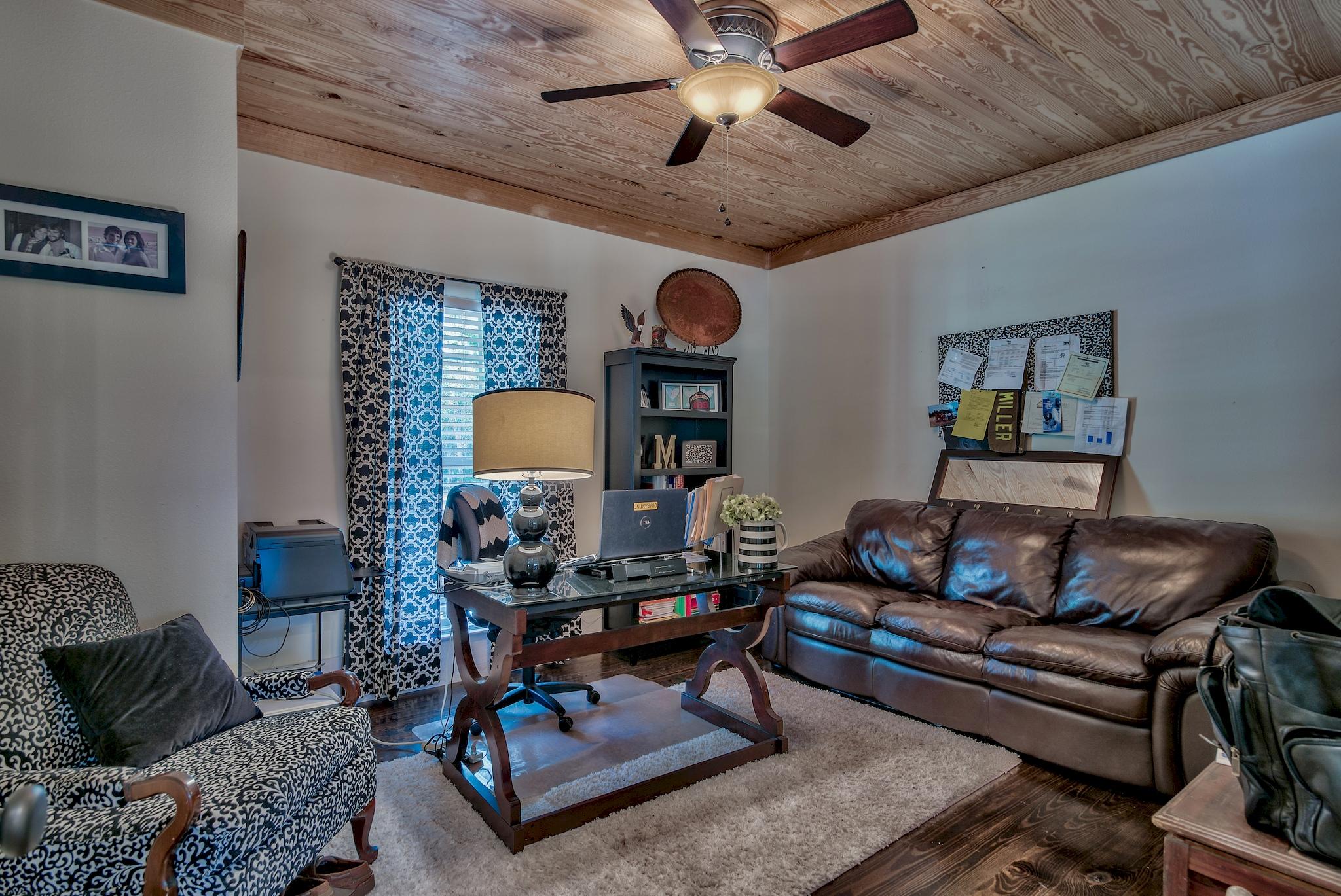 BAY PINE SHORES - Residential