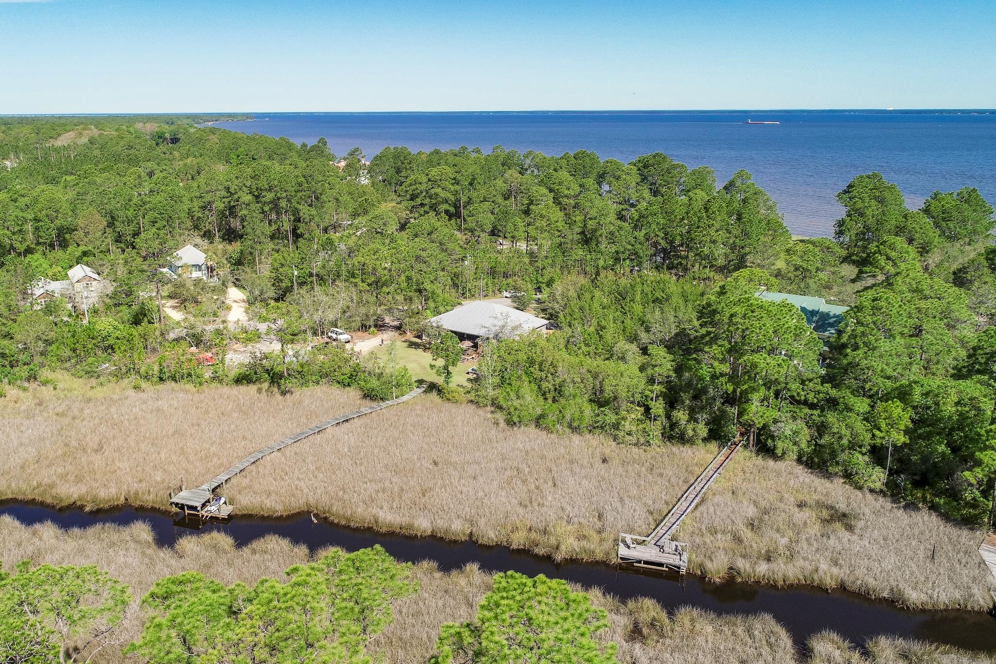 BAY PINE SHORES - Residential