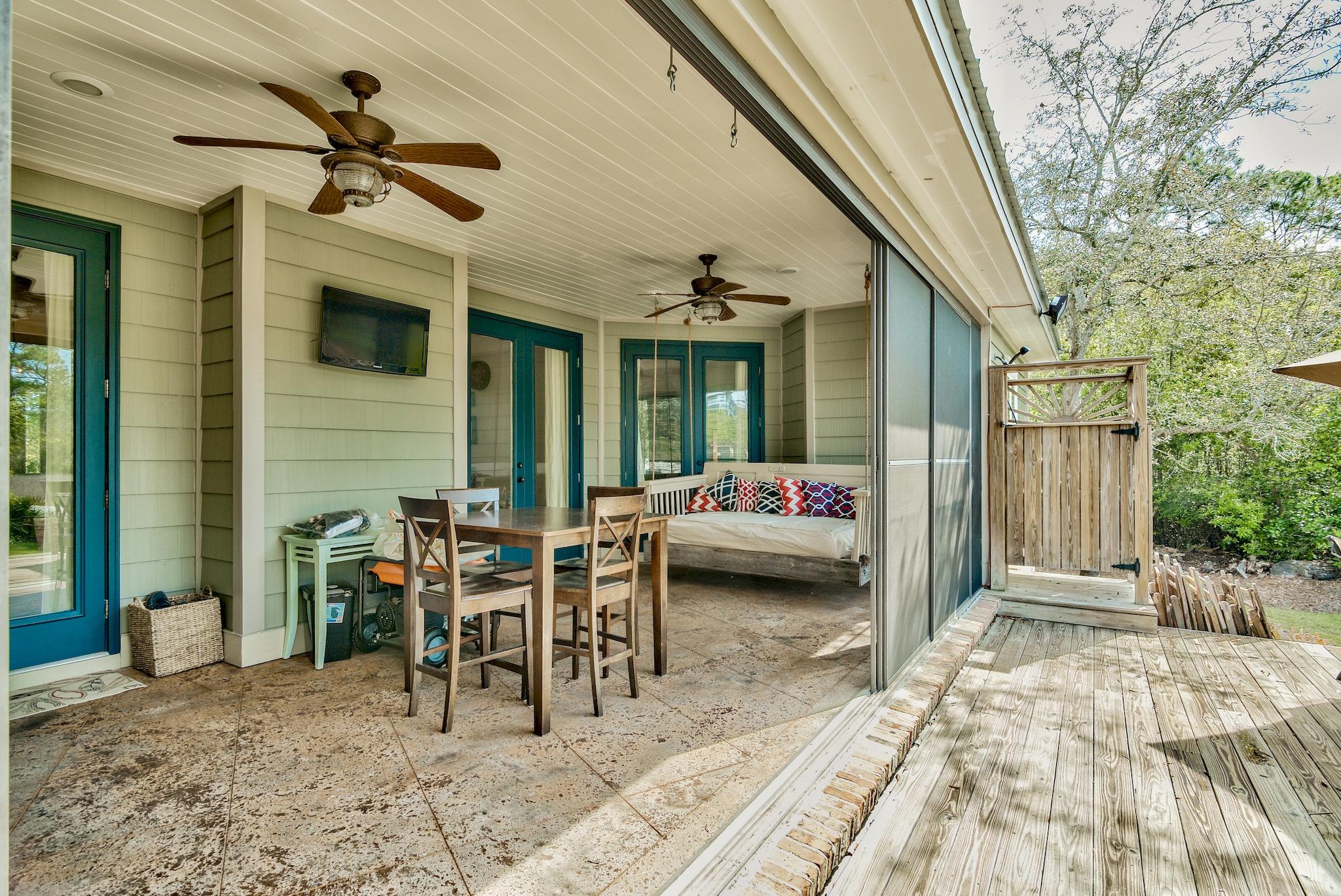 BAY PINE SHORES - Residential