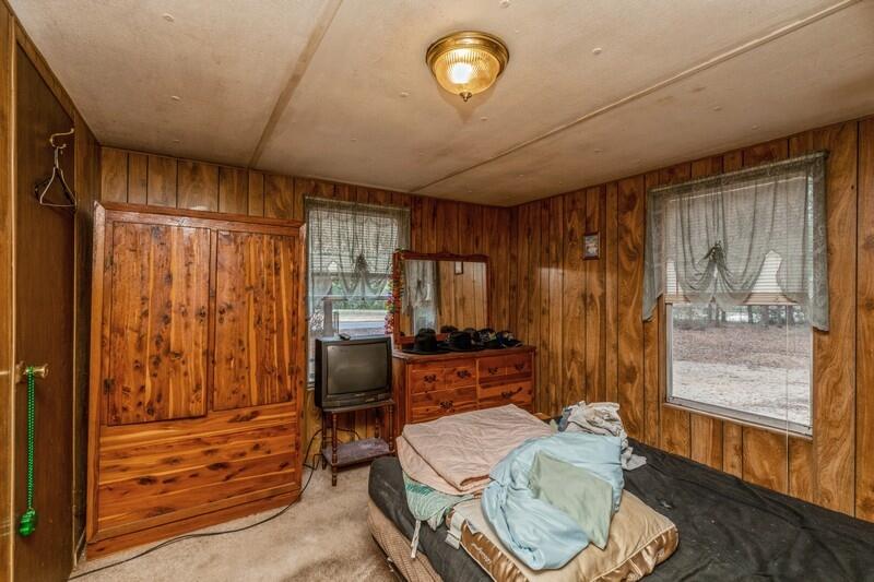 LEON HTS LOTS 1 & 2 BLK 3 - Residential